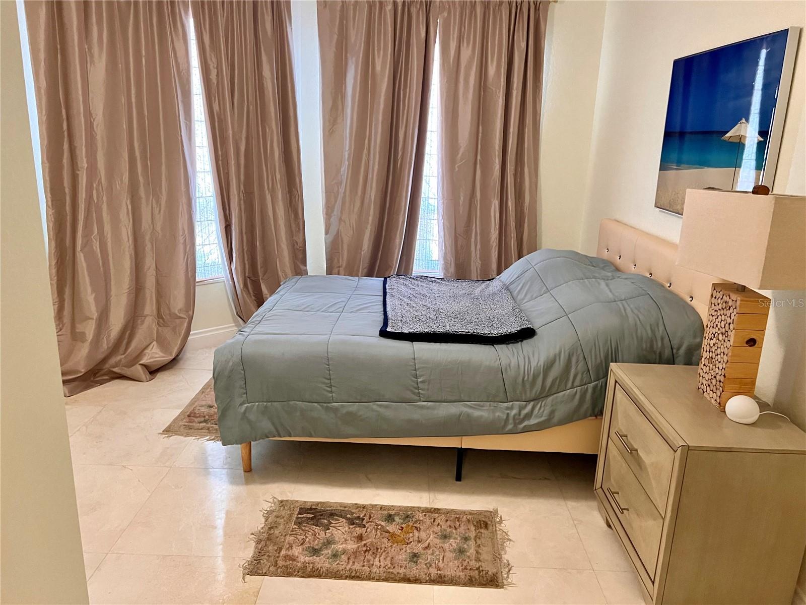 Image 32 of 88 For 1180 Gulf Boulevard 306