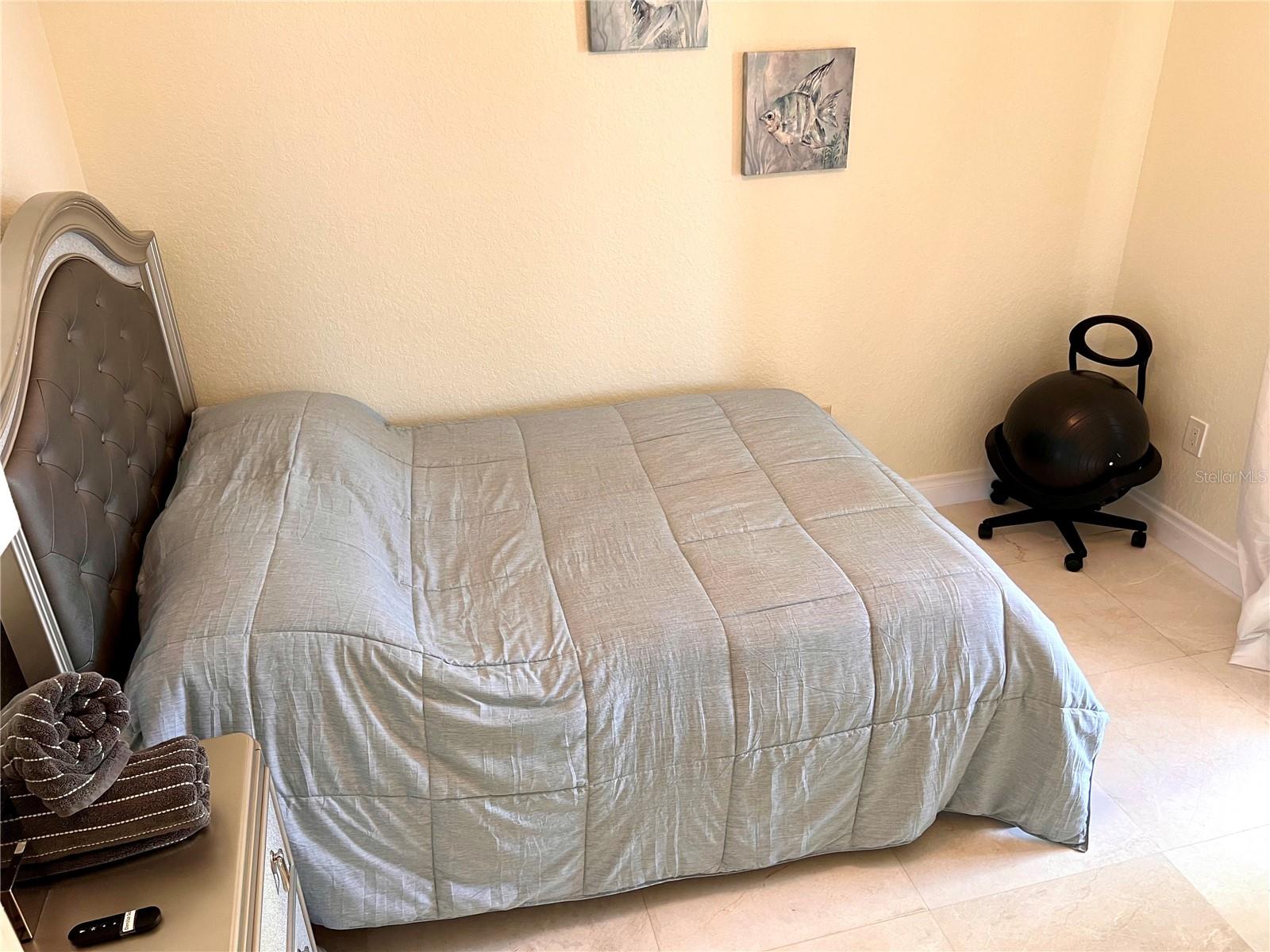 Image 41 of 88 For 1180 Gulf Boulevard 306