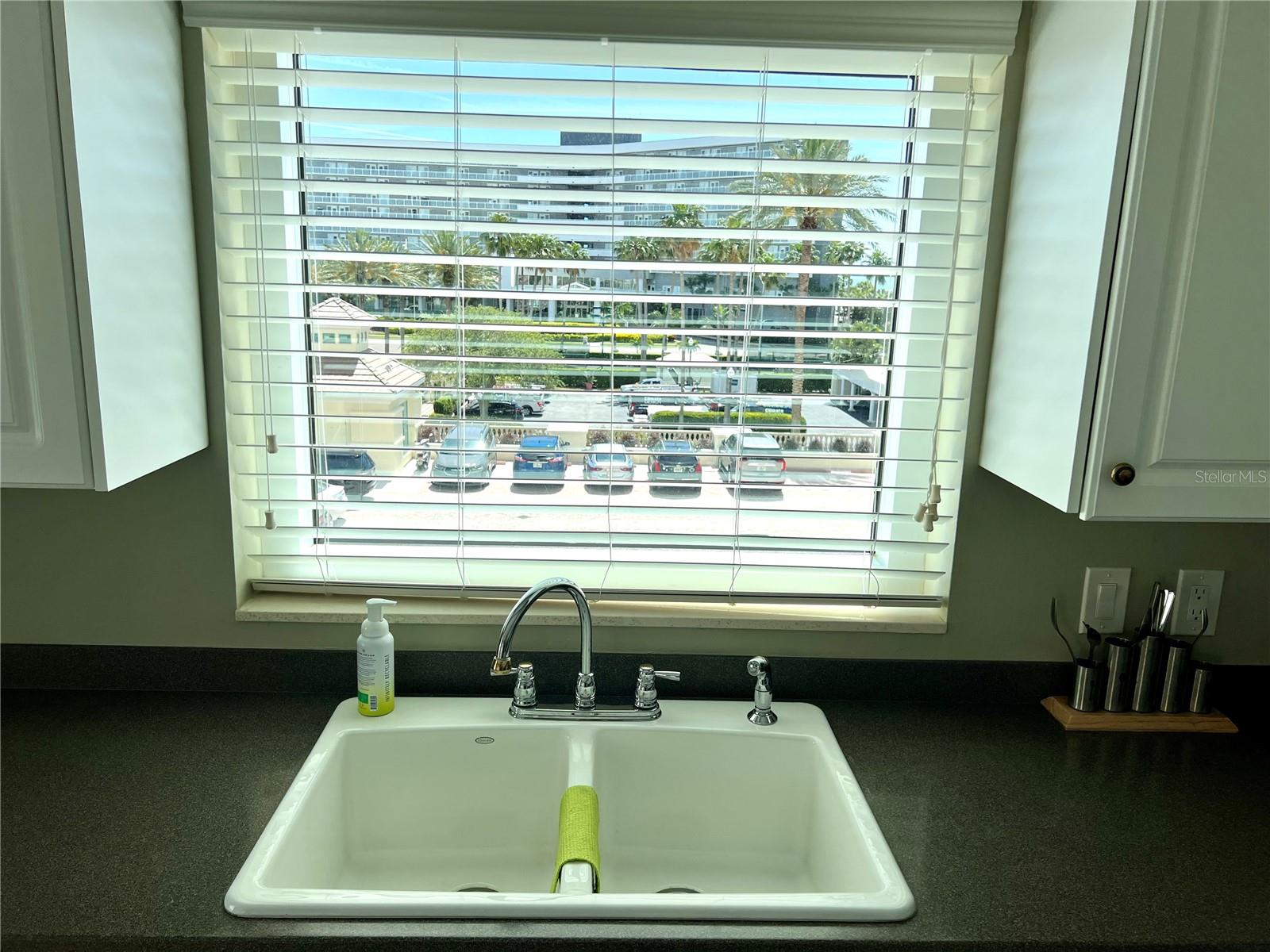 Image 48 of 88 For 1180 Gulf Boulevard 306