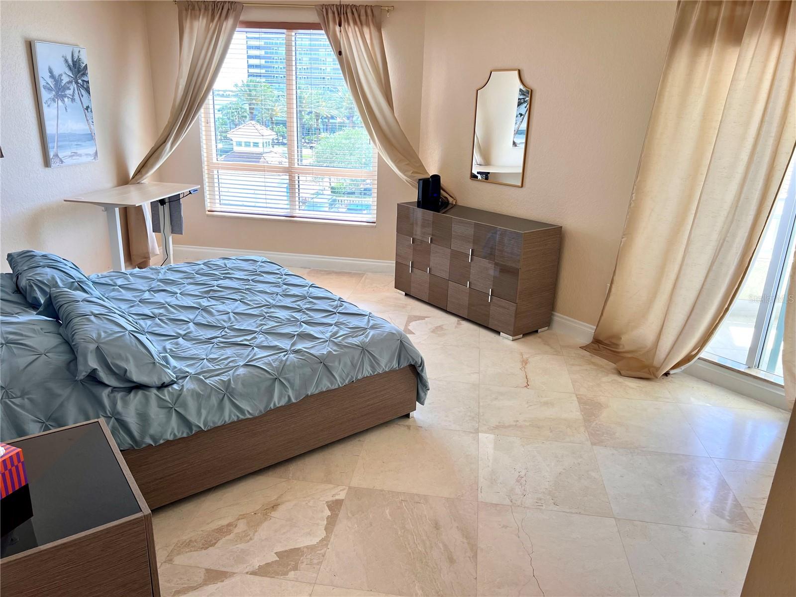 Image 70 of 88 For 1180 Gulf Boulevard 306