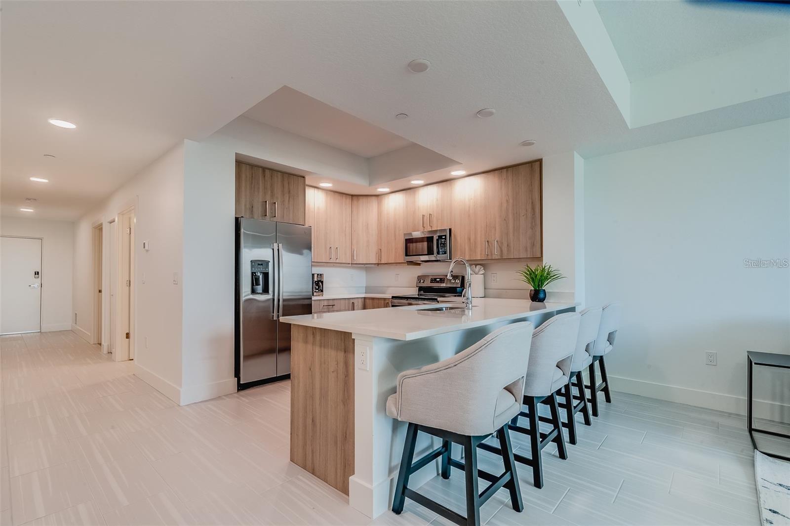 Image 10 of 48 For 415 Island Way  311