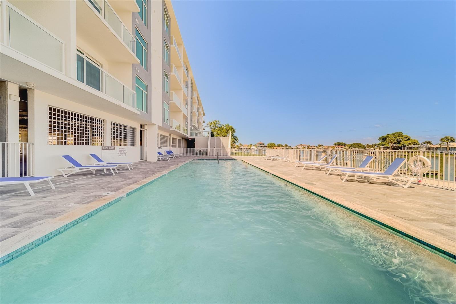 Image 39 of 48 For 415 Island Way  311