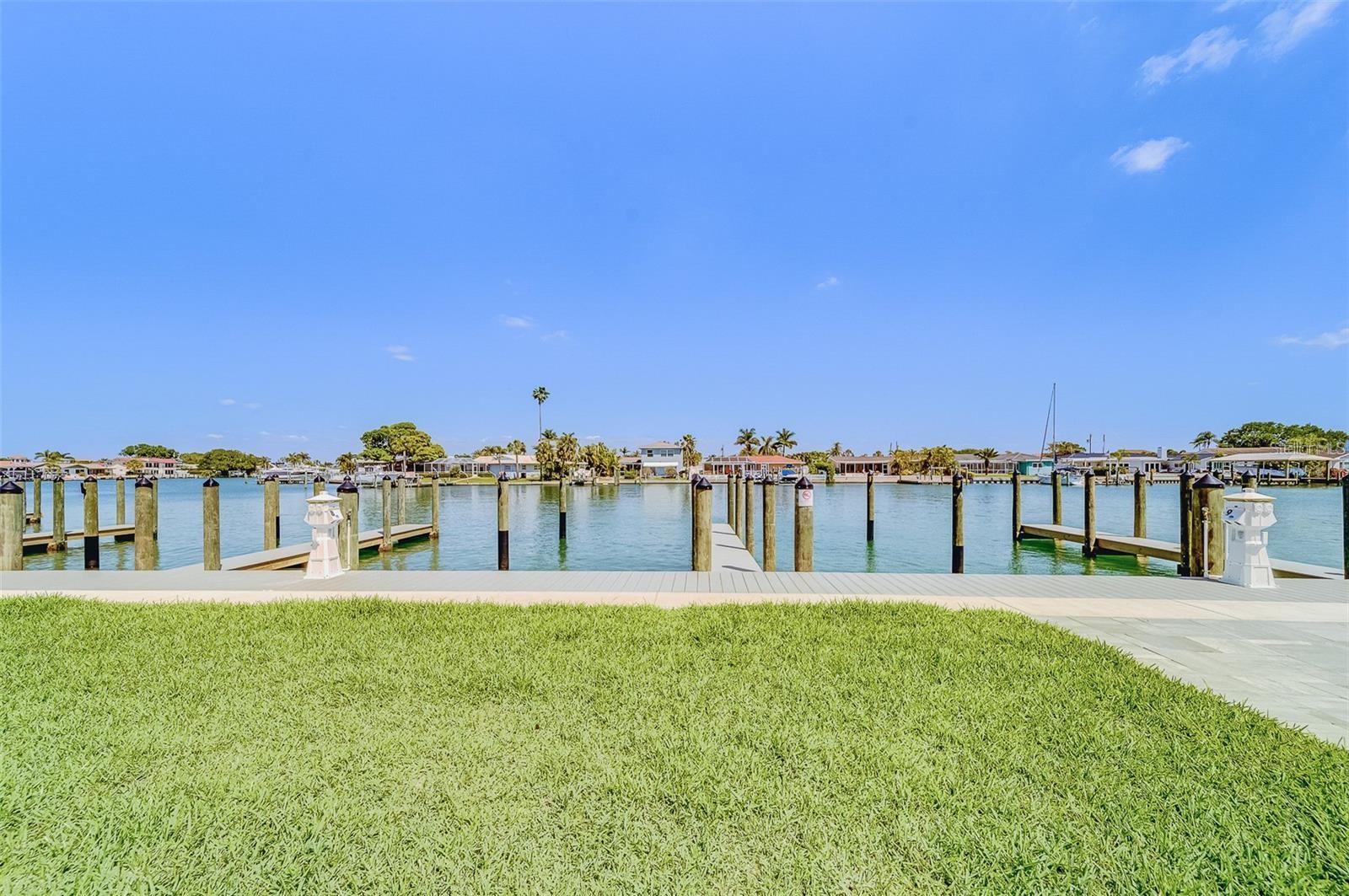 Image 40 of 48 For 415 Island Way  311