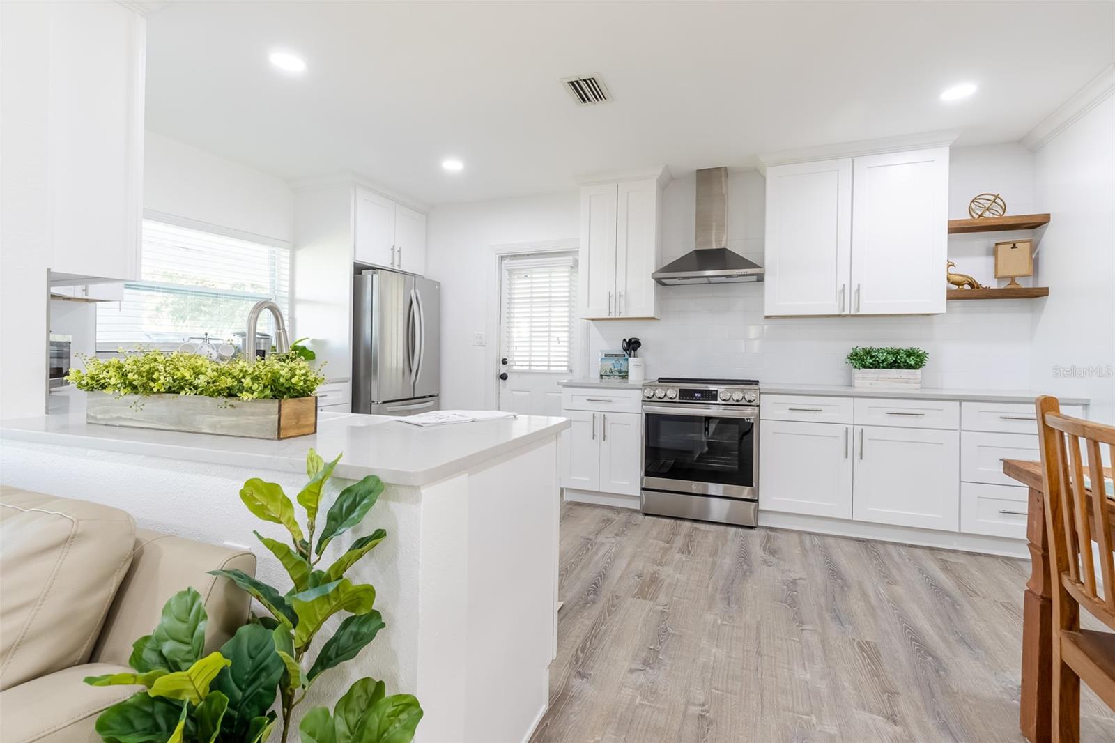 Image 11 of 35 For 1712 Clark Avenue