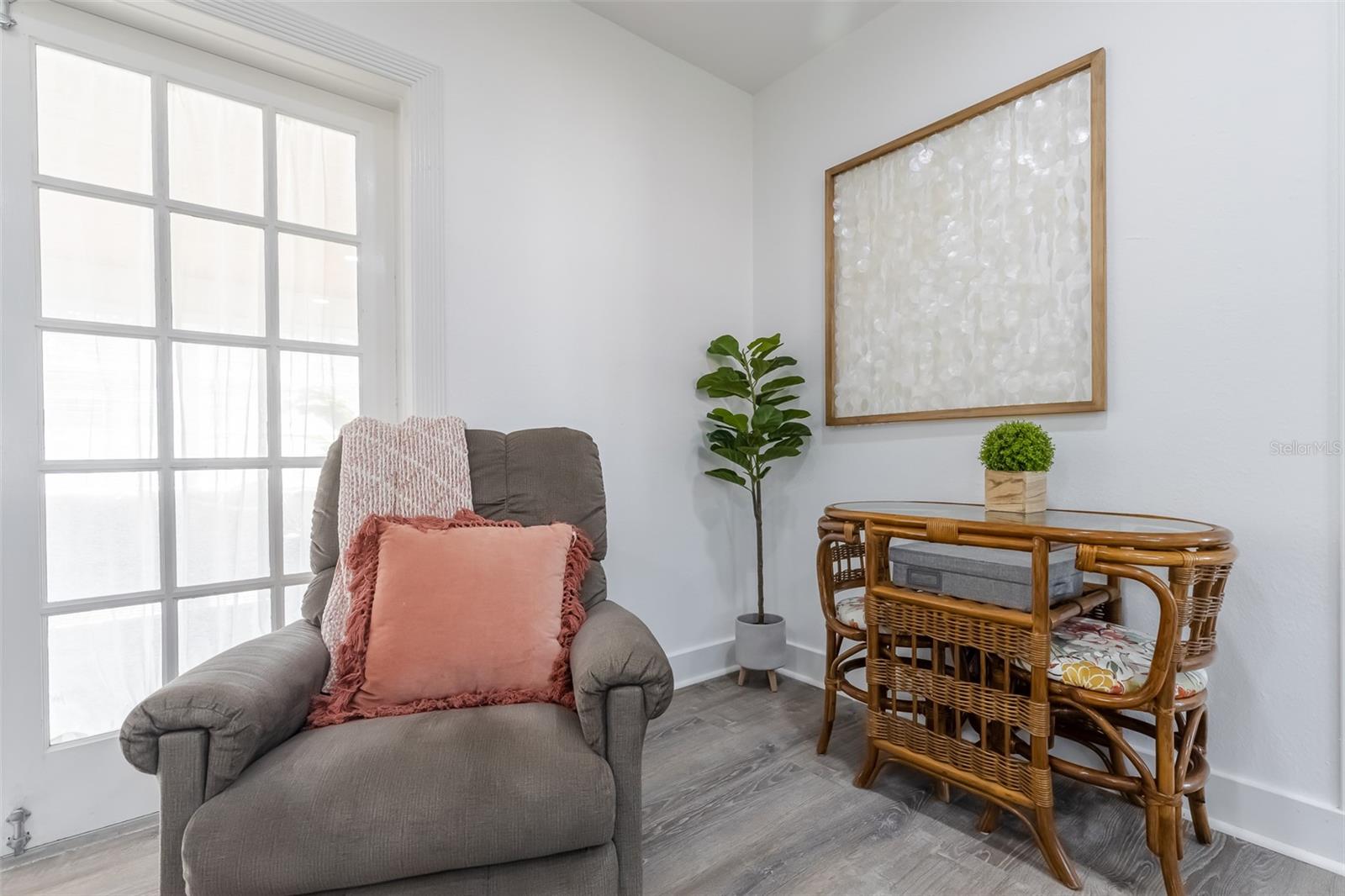 Image 17 of 35 For 1712 Clark Avenue