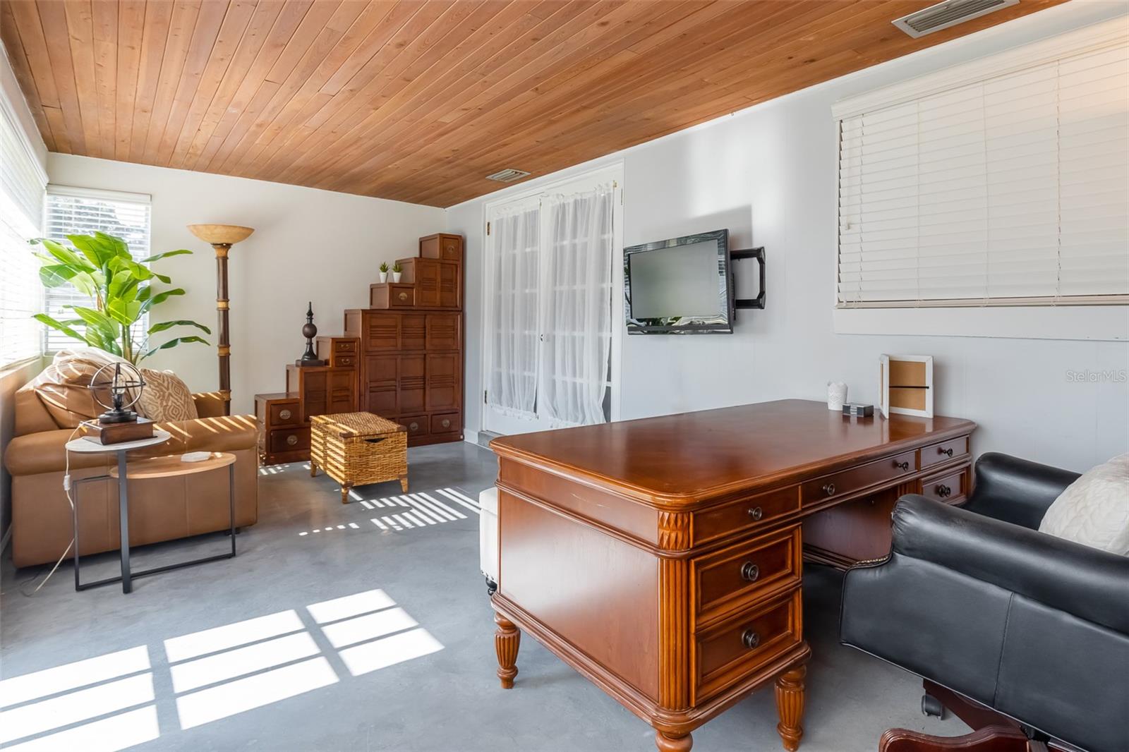 Image 18 of 35 For 1712 Clark Avenue