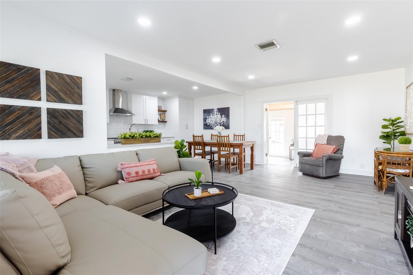 Image 7 of 35 For 1712 Clark Avenue