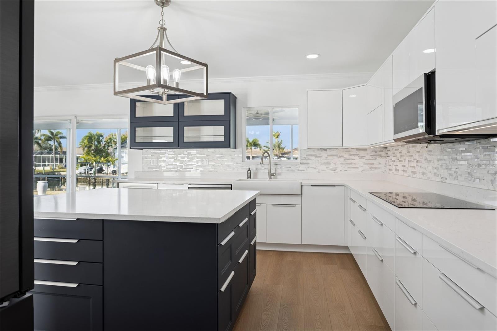 Image 10 of 25 For 3926 Fontainebleau Drive