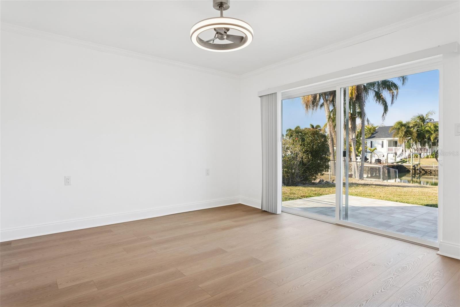 Image 11 of 25 For 3926 Fontainebleau Drive