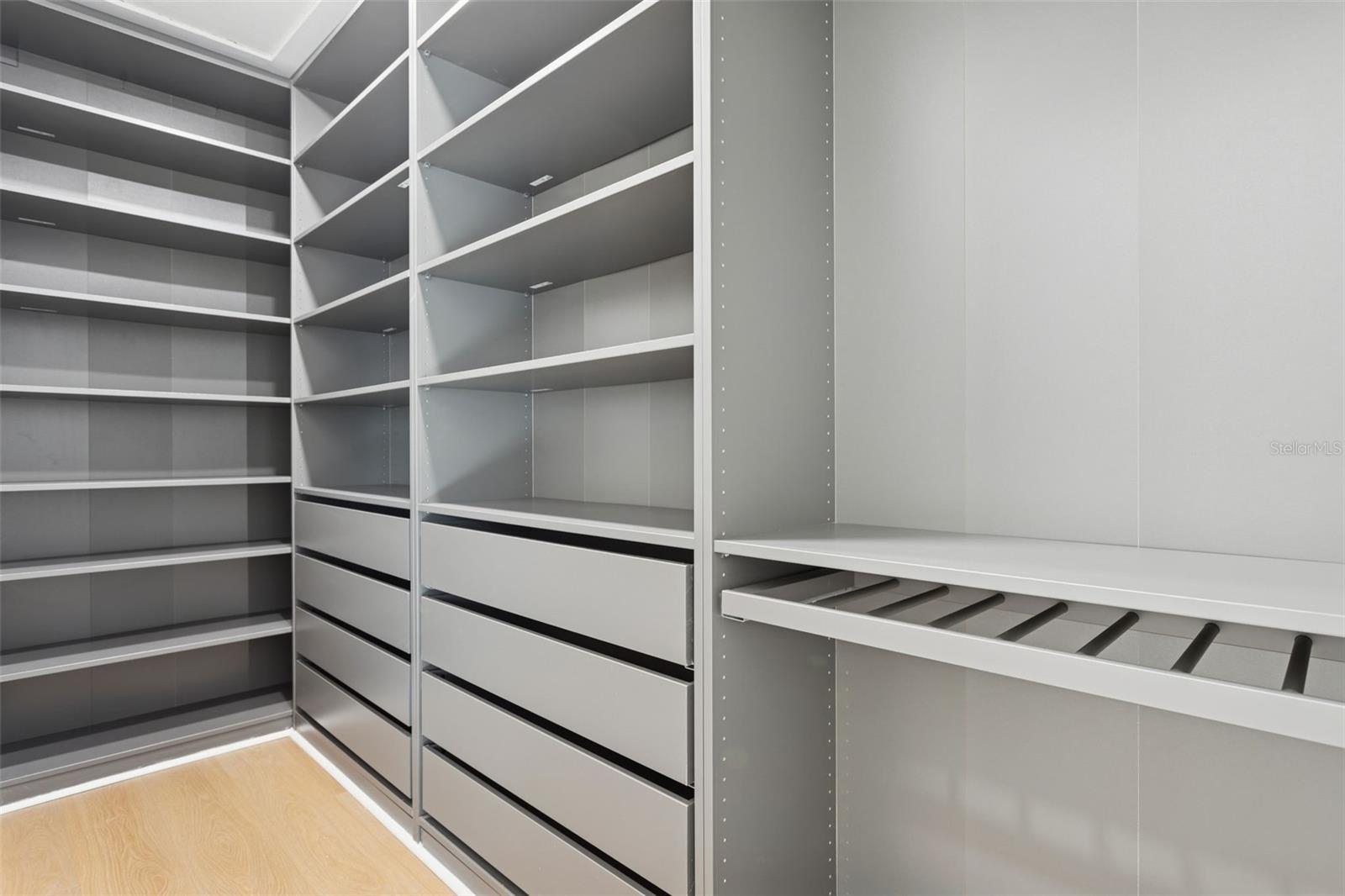 Image 18 of 25 For 3926 Fontainebleau Drive