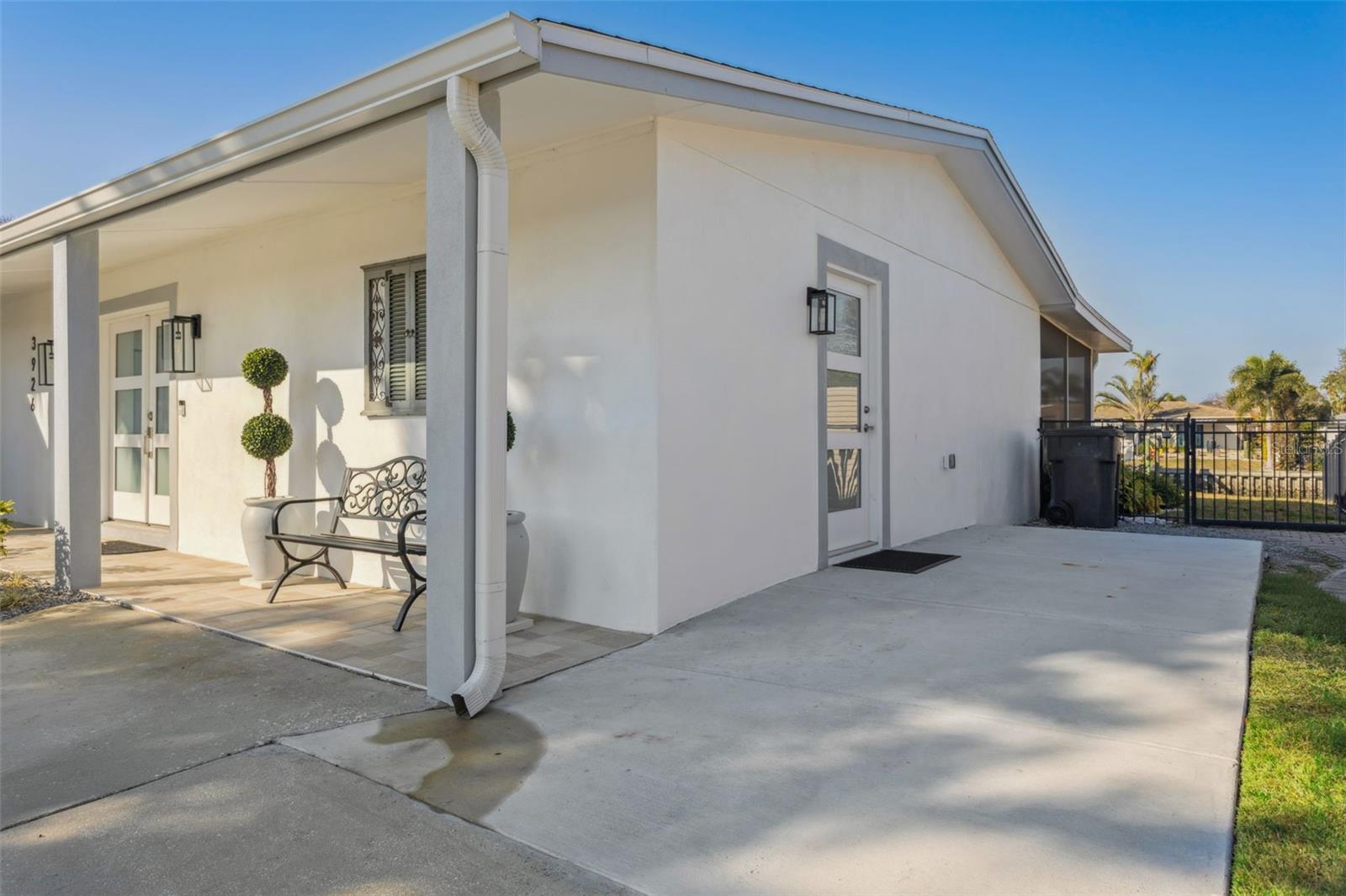 Image 25 of 25 For 3926 Fontainebleau Drive