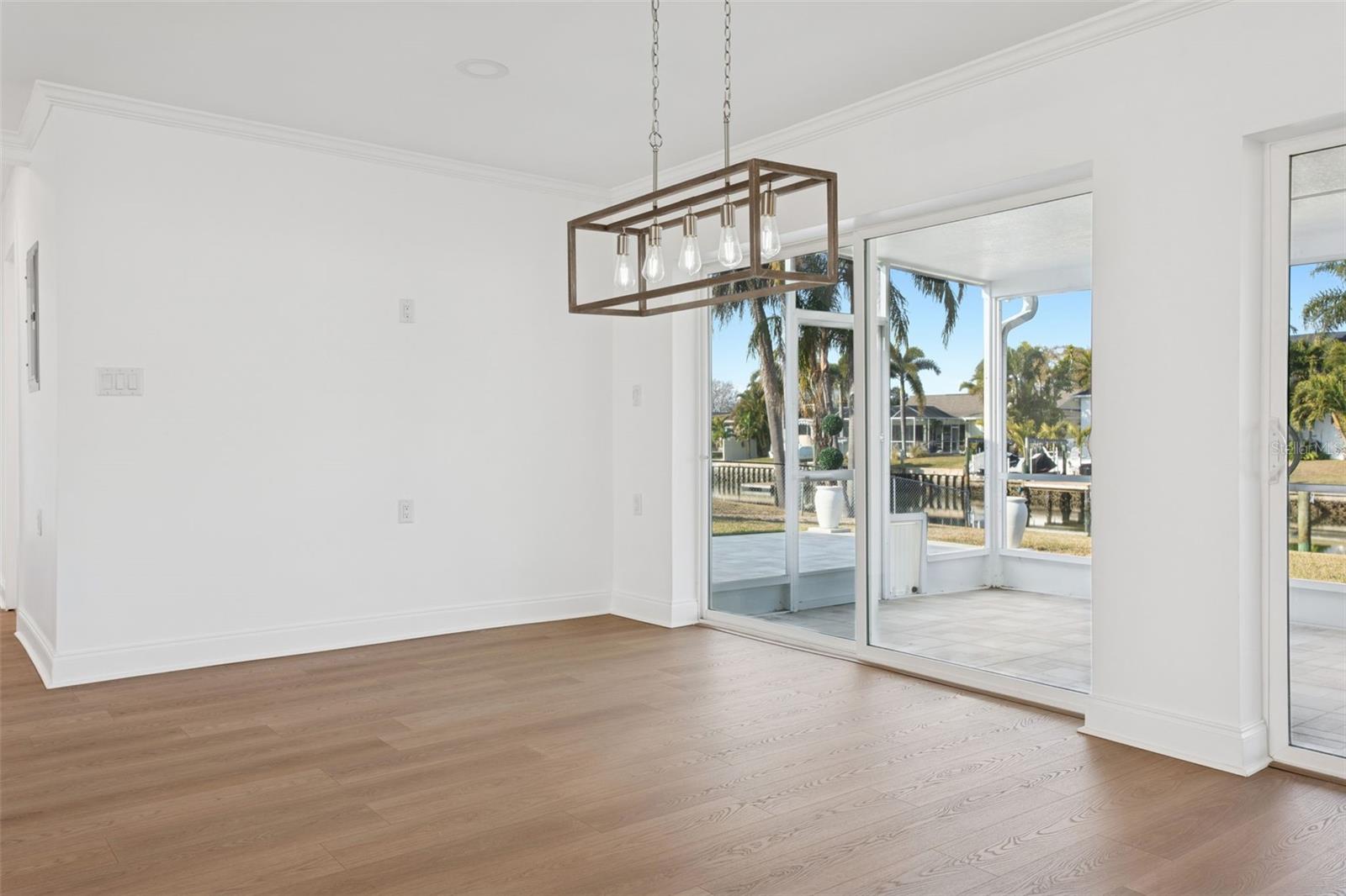 Image 6 of 25 For 3926 Fontainebleau Drive