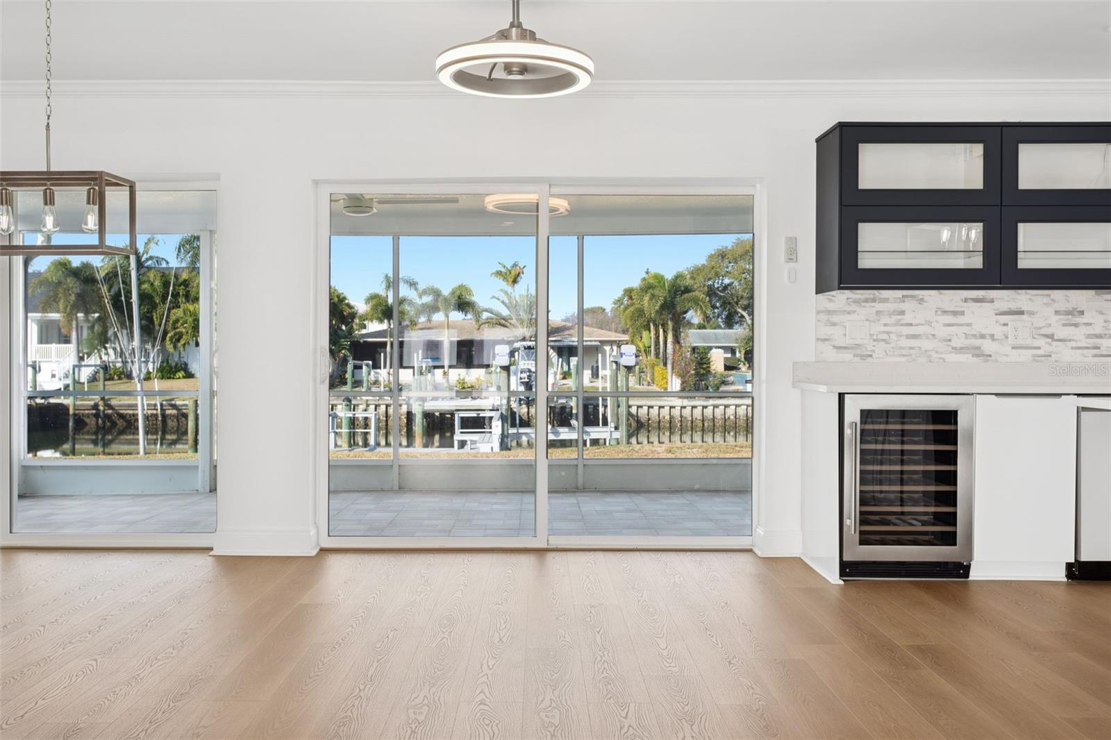 Image 7 of 25 For 3926 Fontainebleau Drive