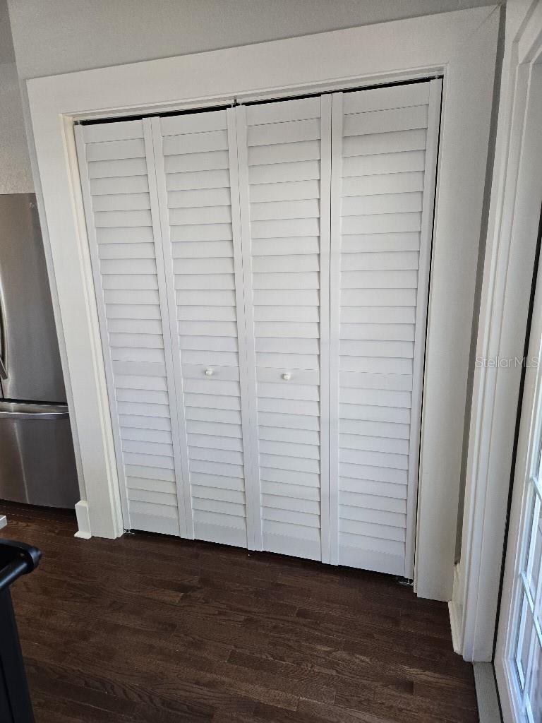 Listing photo id 7 for 211 Alva Street