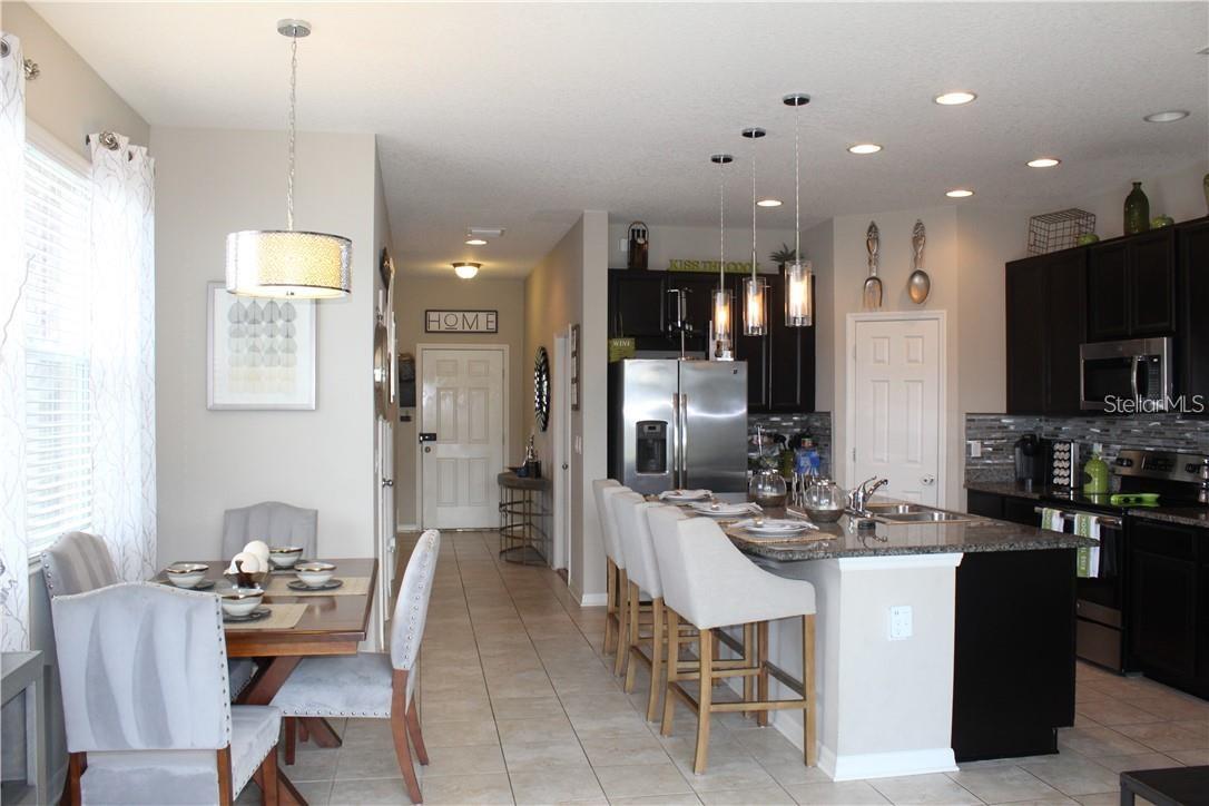 Image 5 of 32 For 6984 Holly Heath Drive