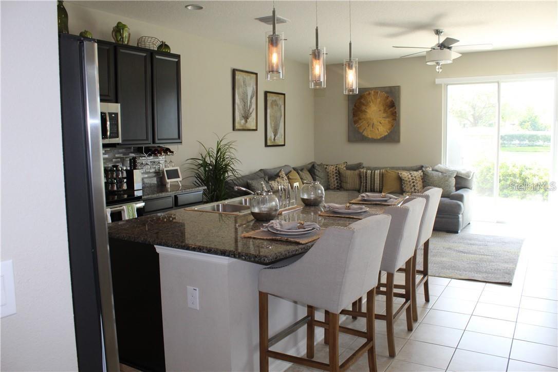 Image 7 of 32 For 6984 Holly Heath Drive