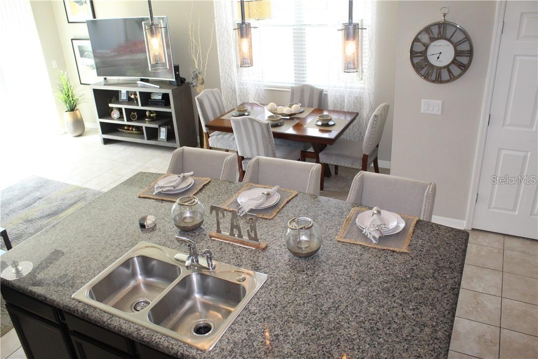 Image 9 of 32 For 6984 Holly Heath Drive