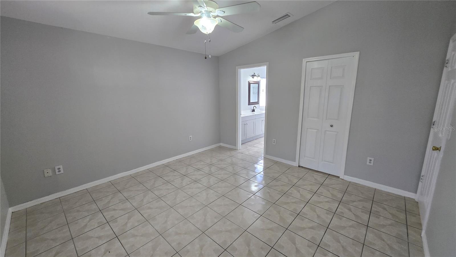 Image 24 of 32 For 1506 Silktree Court