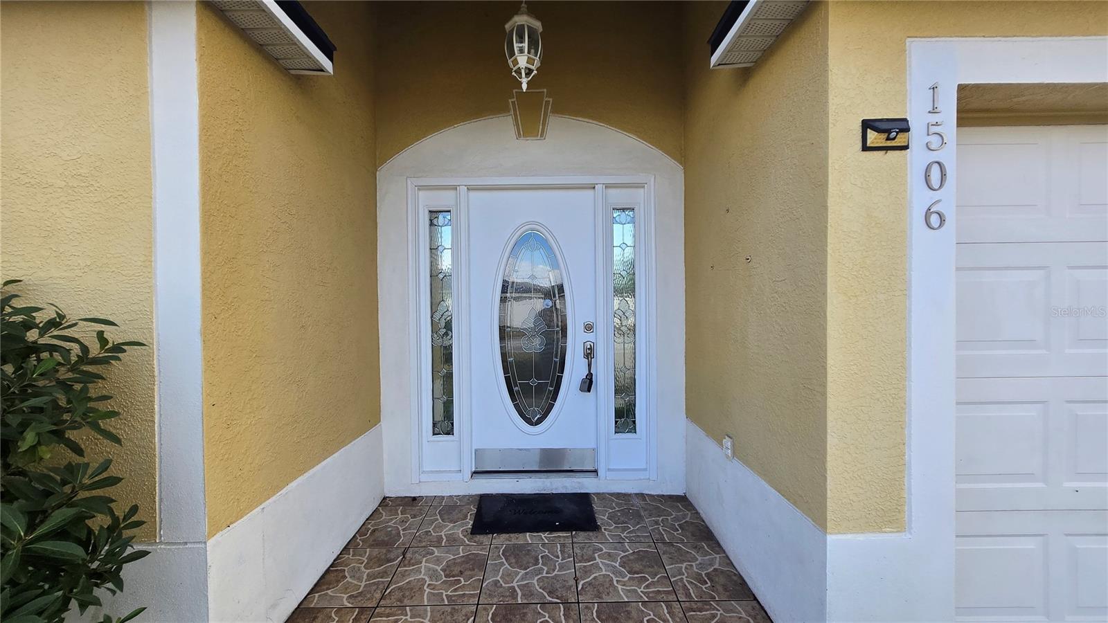 Image 3 of 32 For 1506 Silktree Court