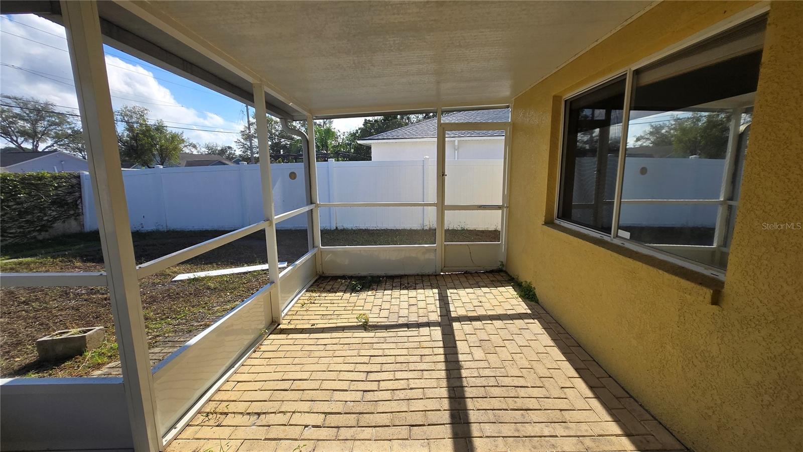 Image 30 of 32 For 1506 Silktree Court