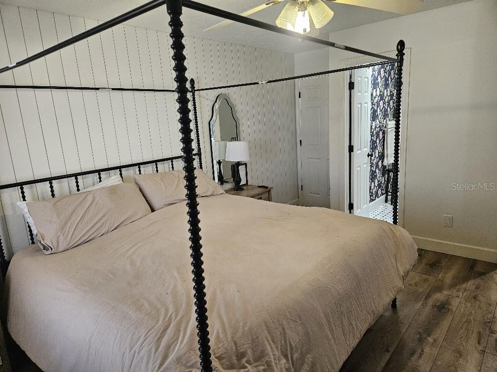 Image 18 of 31 For 6030 225th Street E