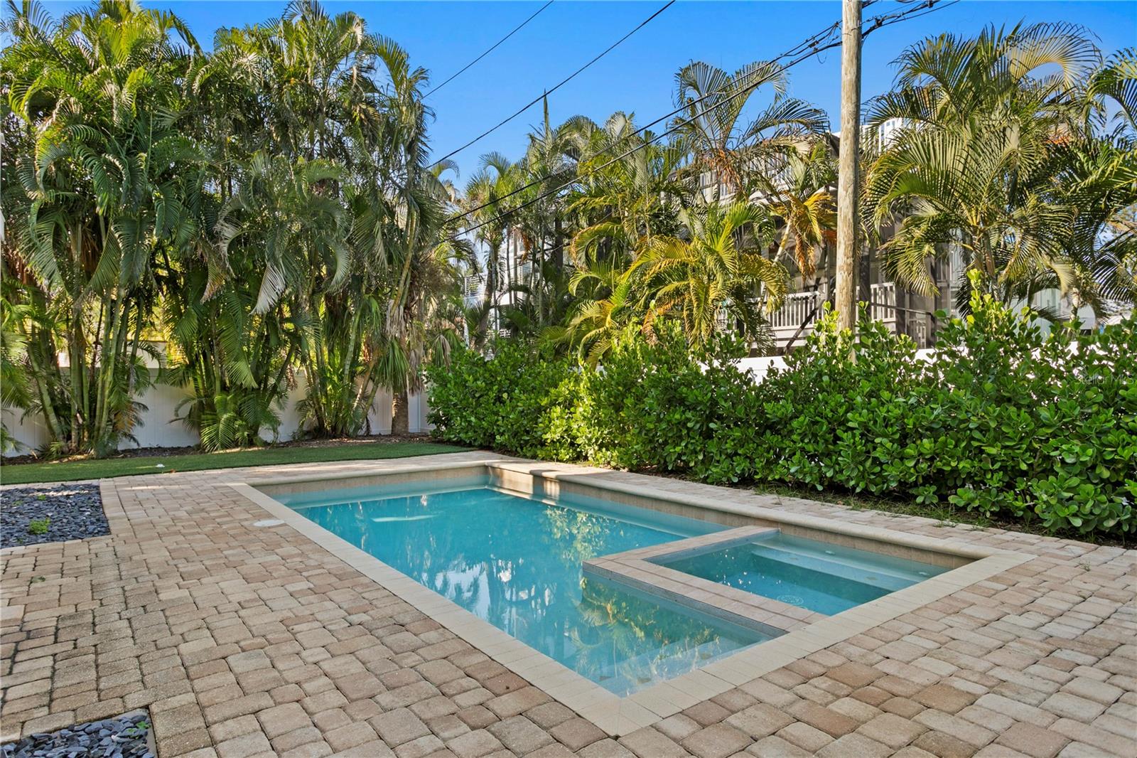 Image 25 of 37 For 3333 Maritana Drive