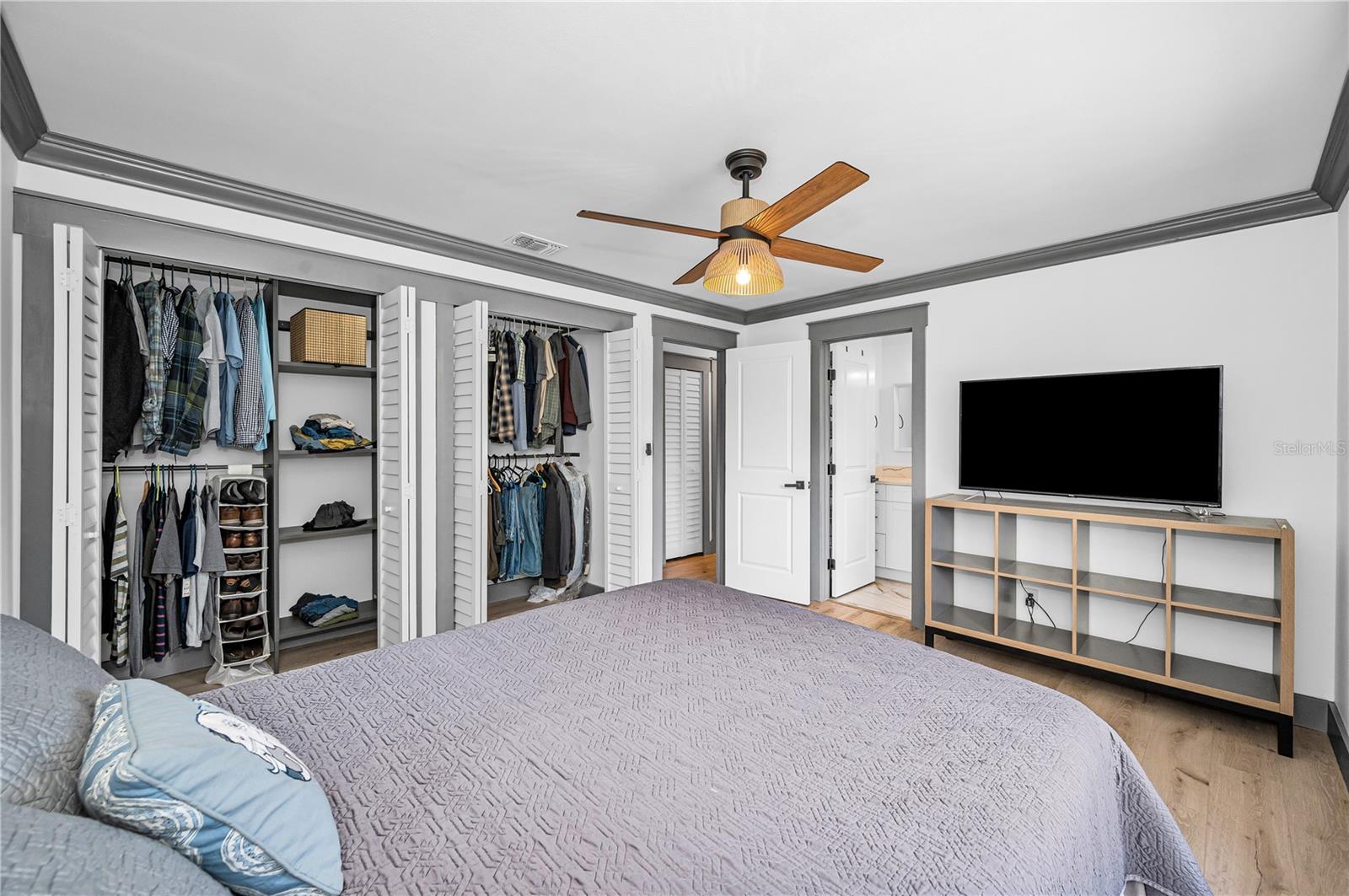 Image 8 of 23 For 4575 20th Avenue S