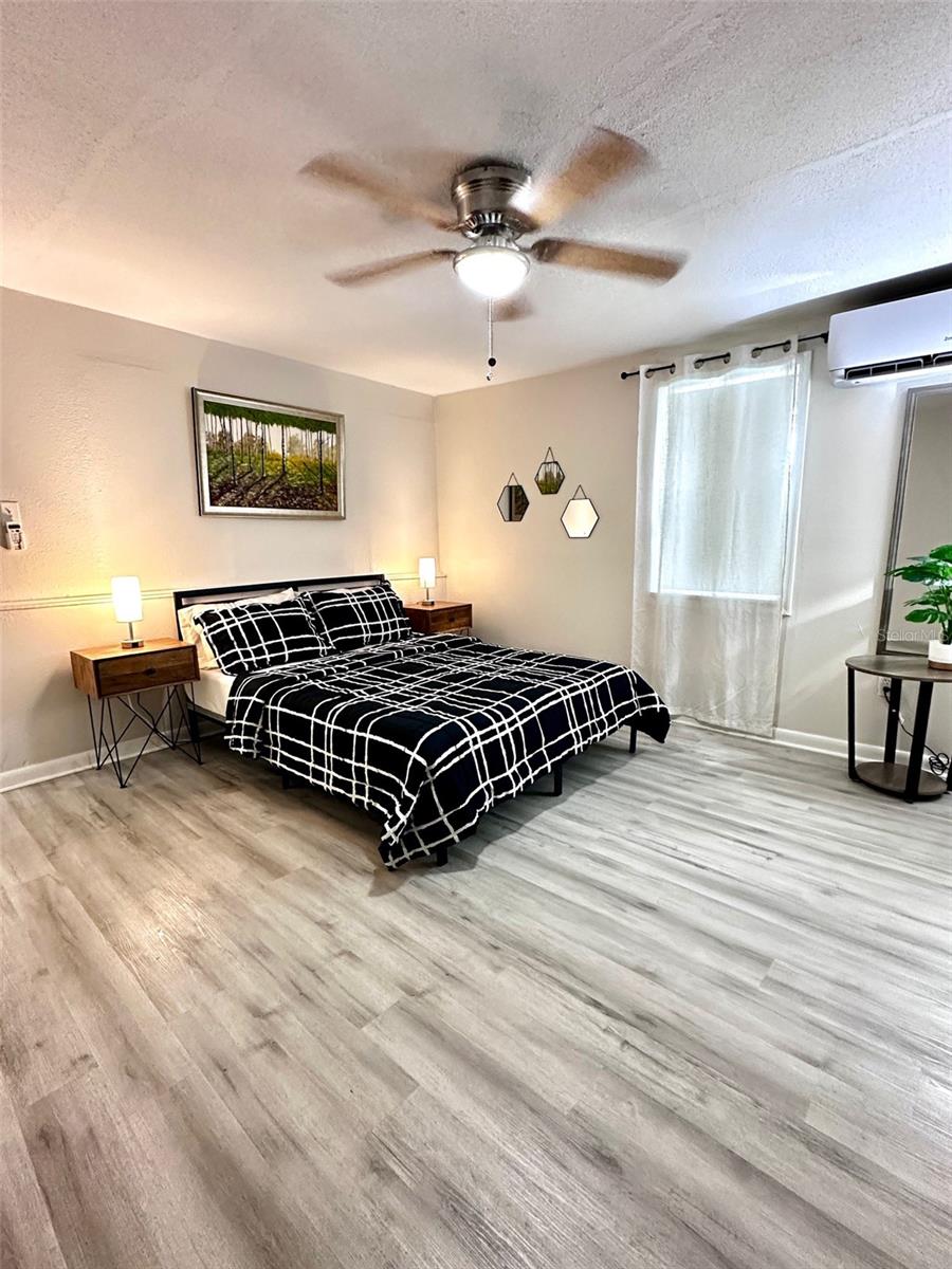 Listing photo id 10 for 2505 Glen Avenue