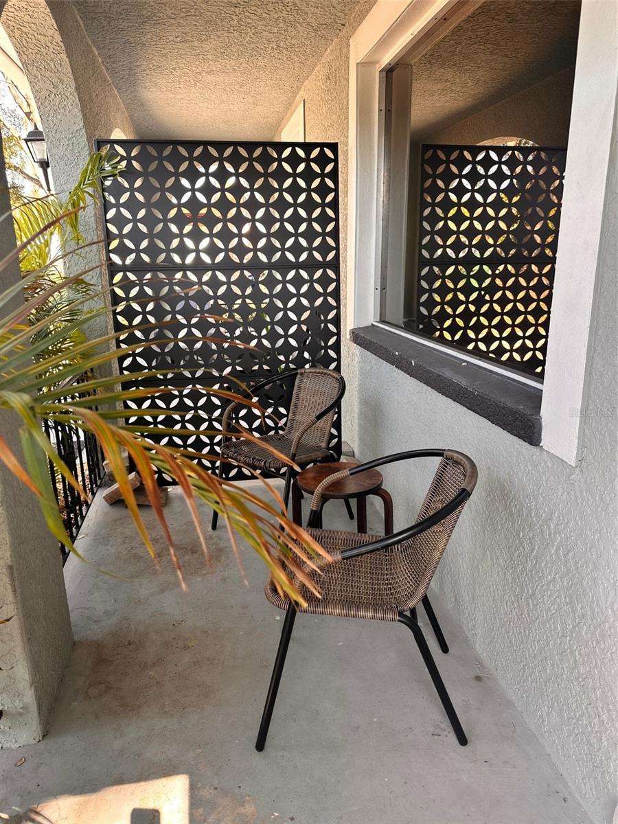 Listing photo id 0 for 2505 Glen Avenue