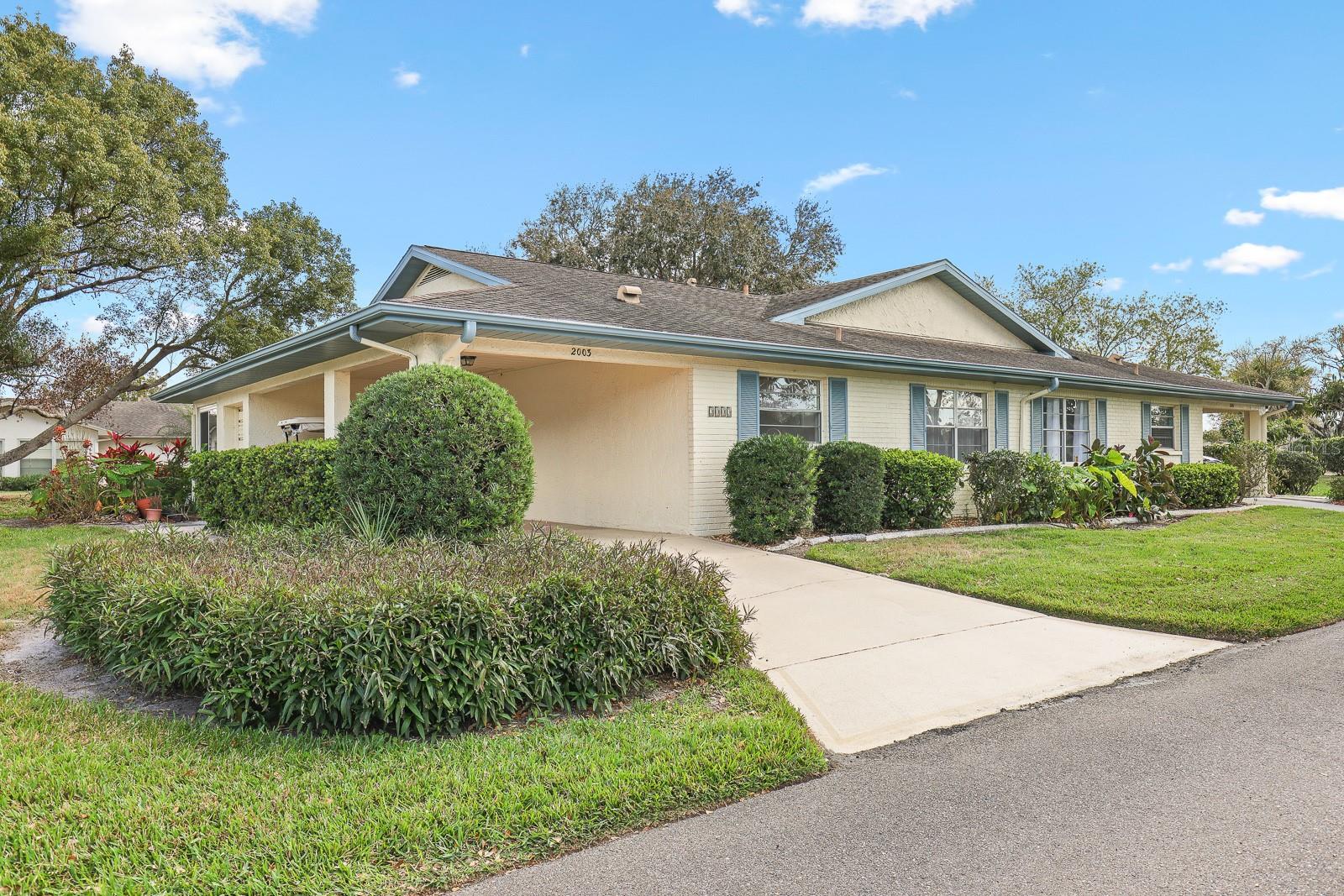 Listing photo id 22 for 2003 Hadrian Court