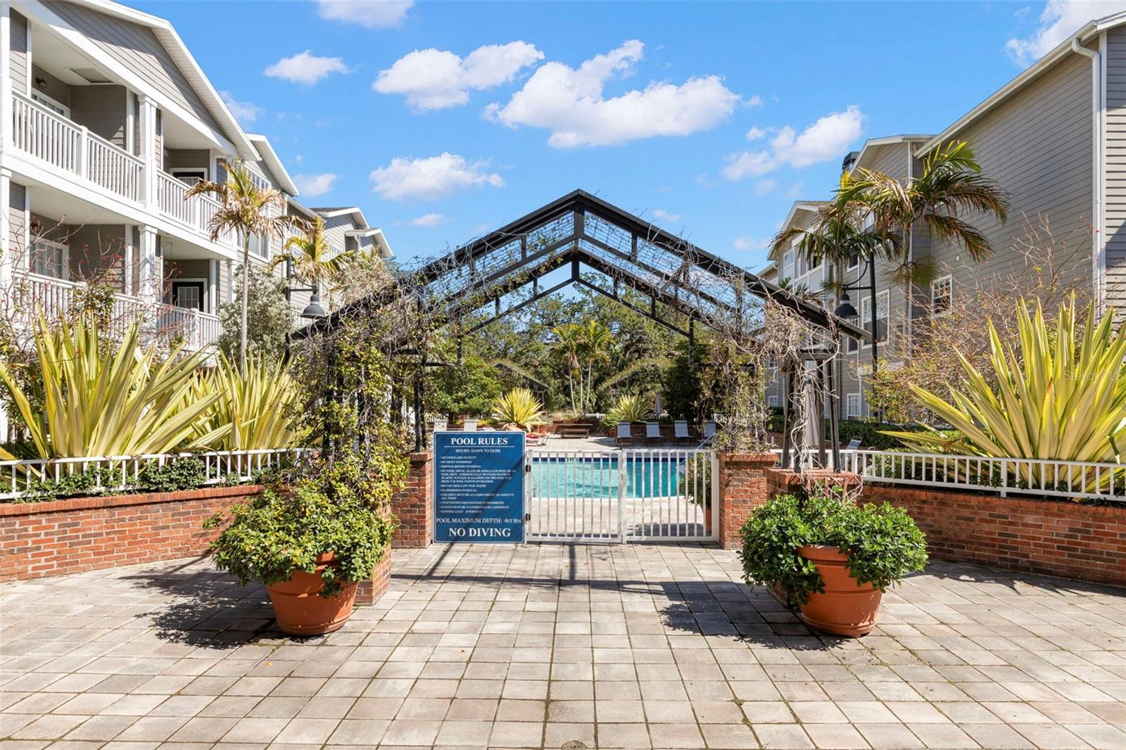 Image 23 of 35 For 800 Dakota Avenue 214