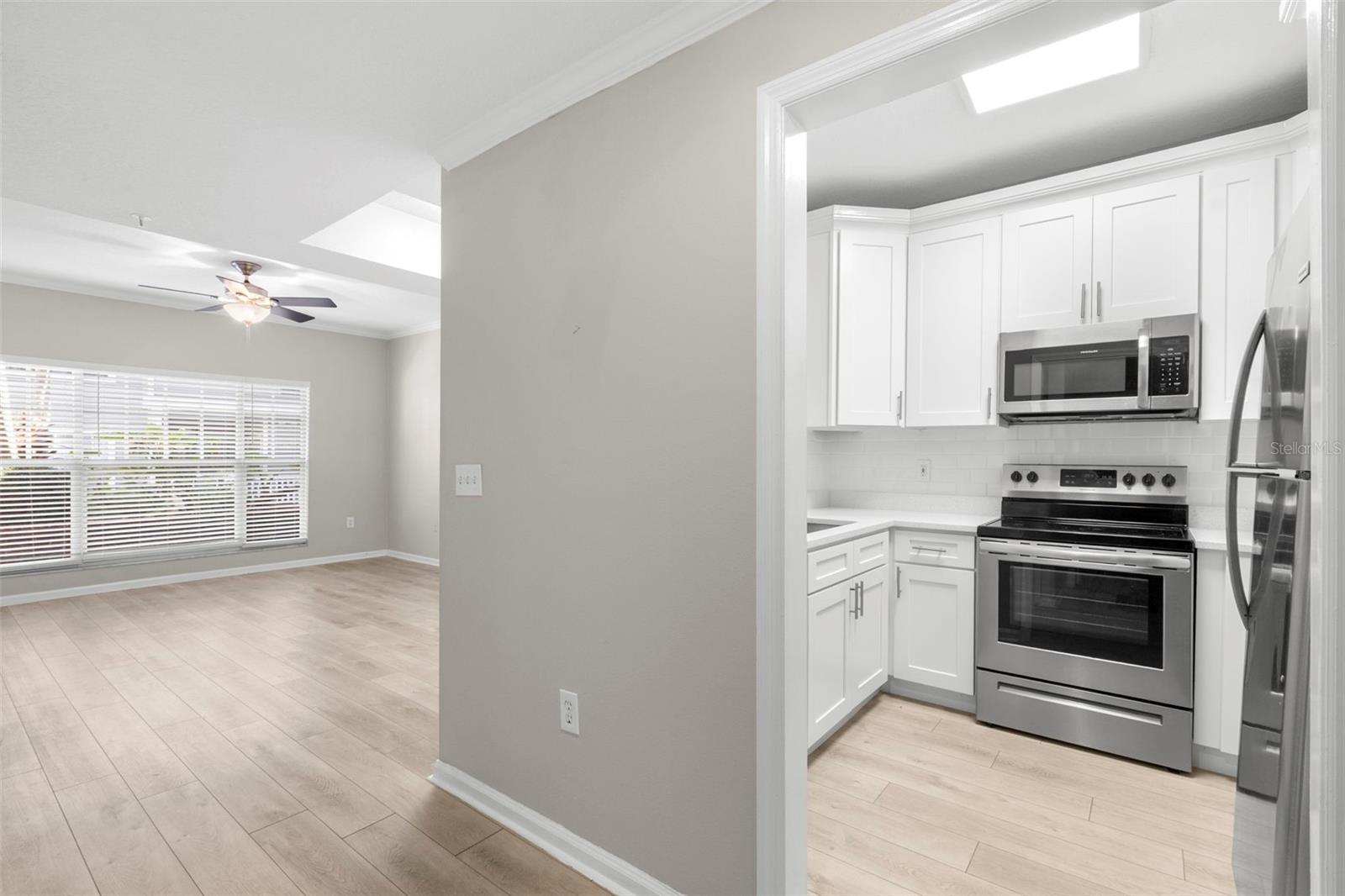 Image 4 of 35 For 800 Dakota Avenue 214