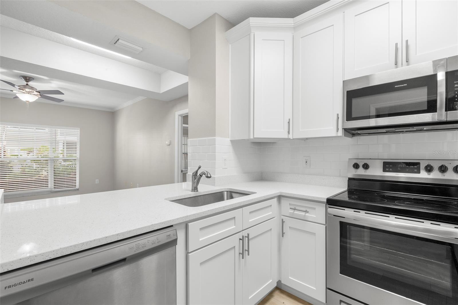 Image 6 of 35 For 800 Dakota Avenue 214