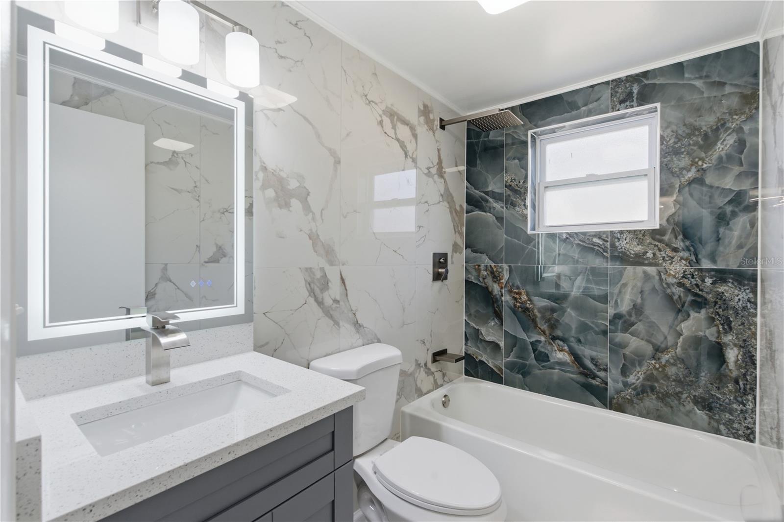 Image 22 of 34 For 5330 Poinsettia Dr