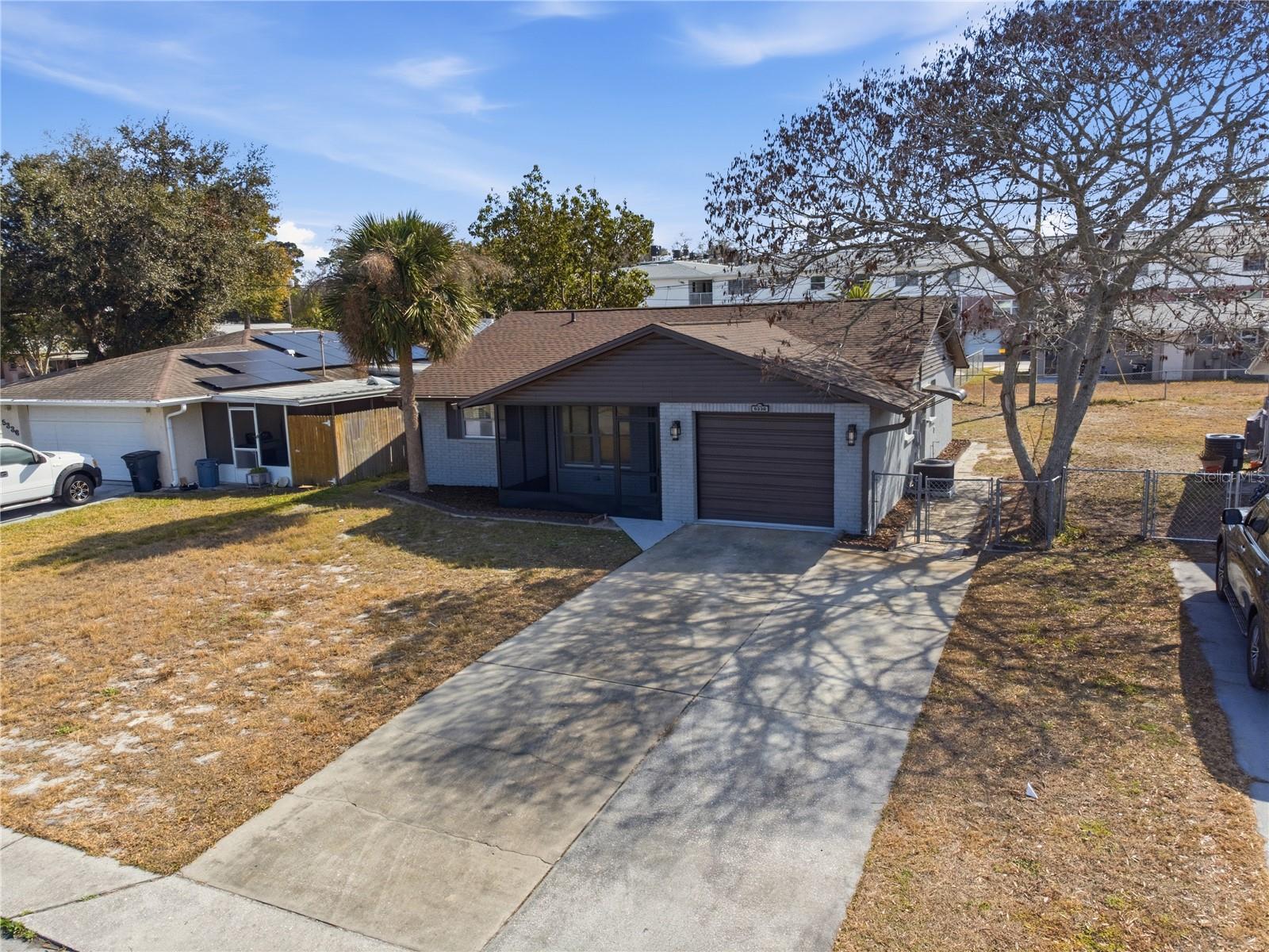 Image 30 of 34 For 5330 Poinsettia Dr