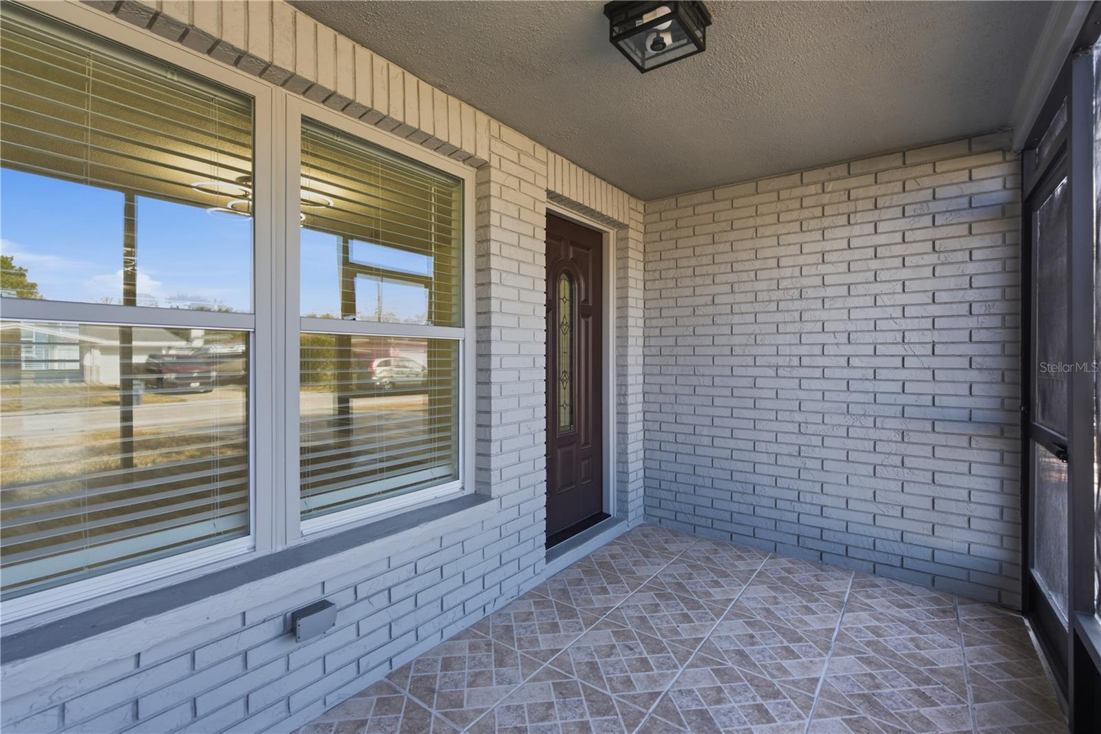 Image 5 of 34 For 5330 Poinsettia Dr