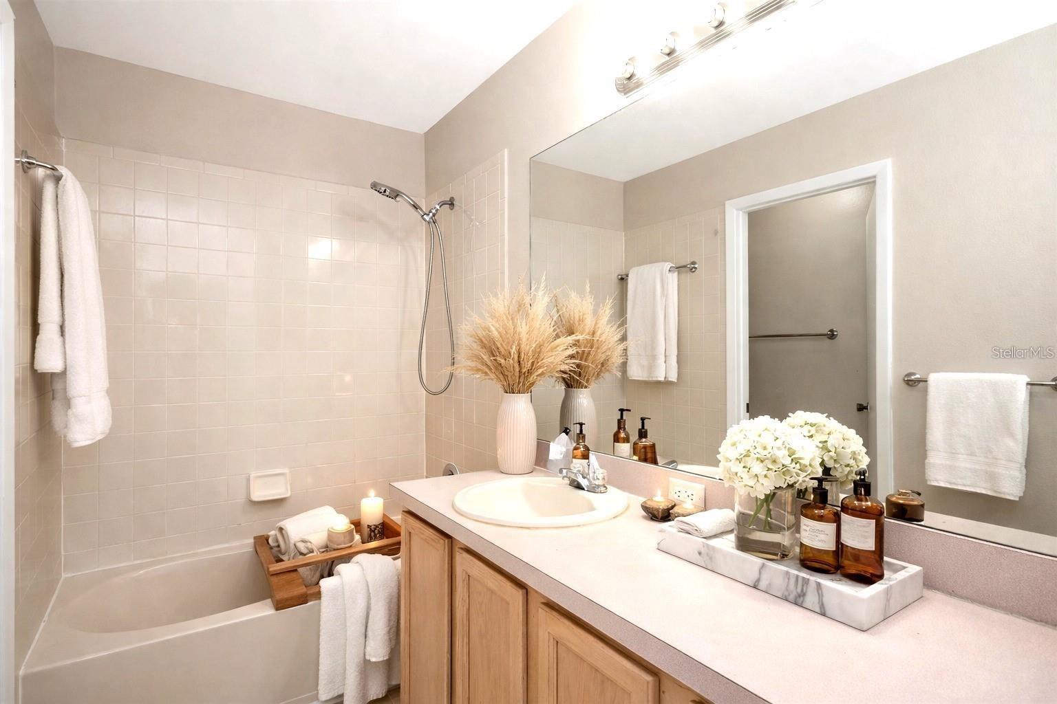 Image 5 of 13 For 637 Kensington Lake Circle