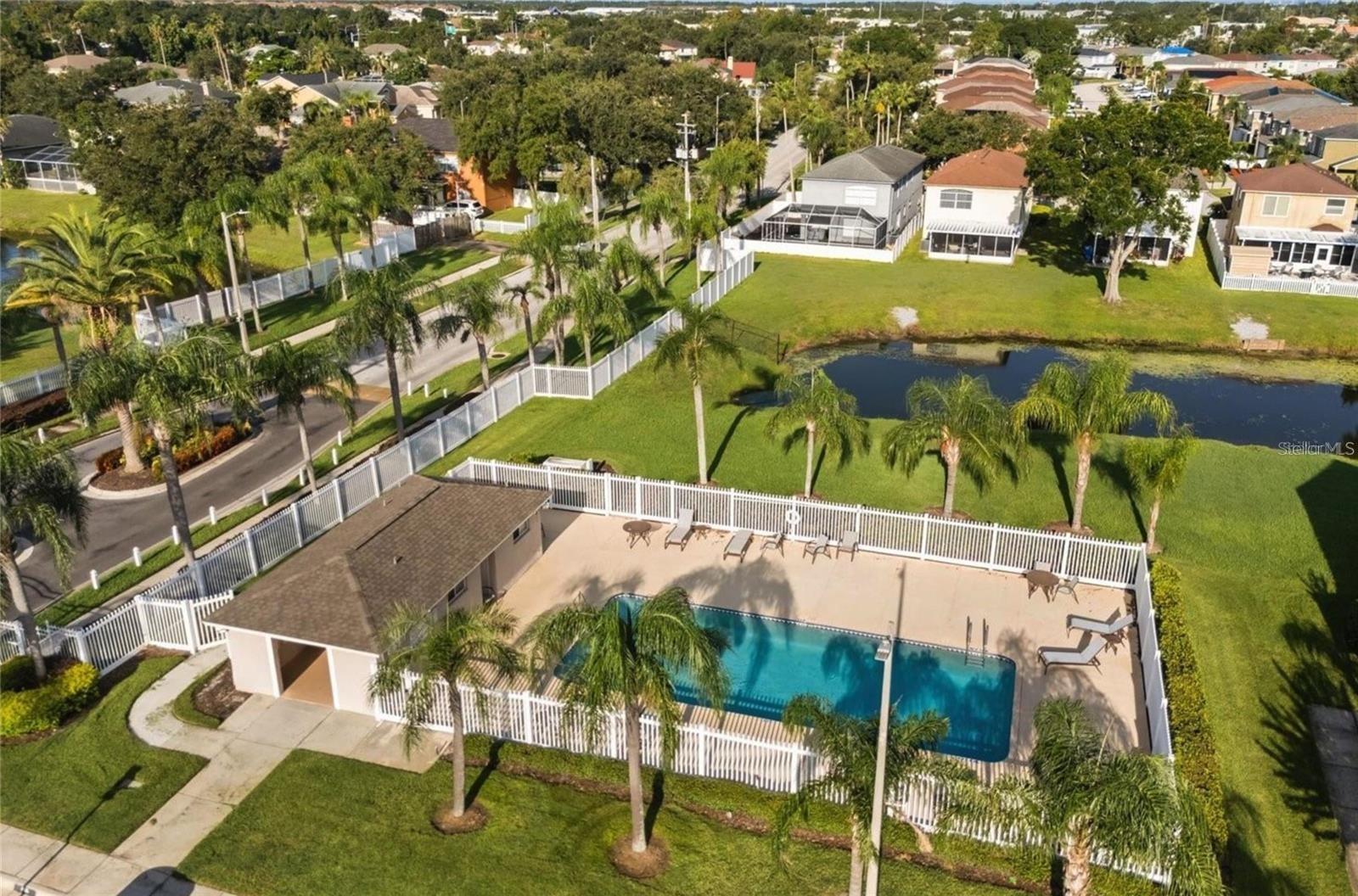 Image 8 of 13 For 637 Kensington Lake Circle