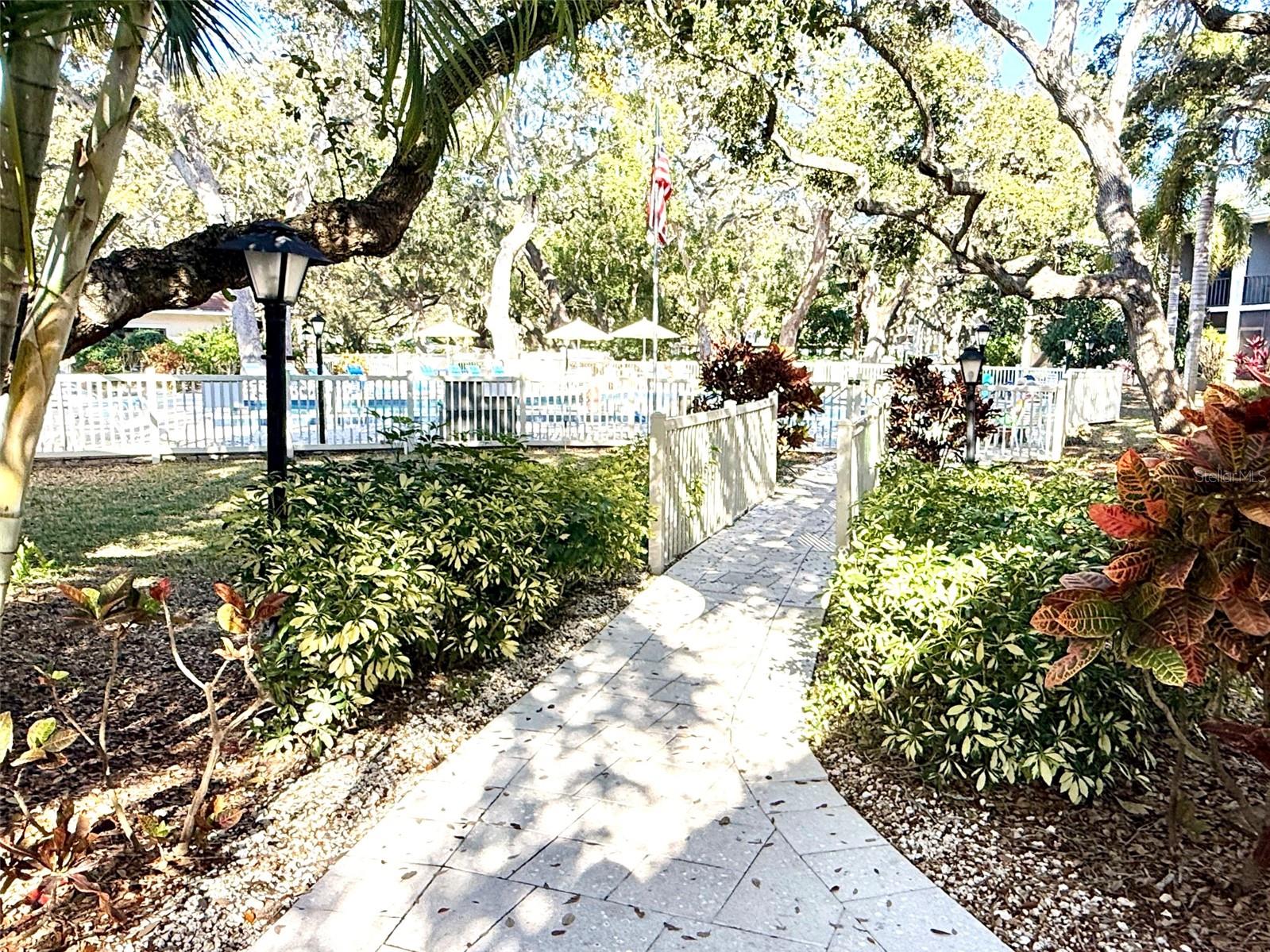 Image 11 of 12 For 870 Virginia Street 314