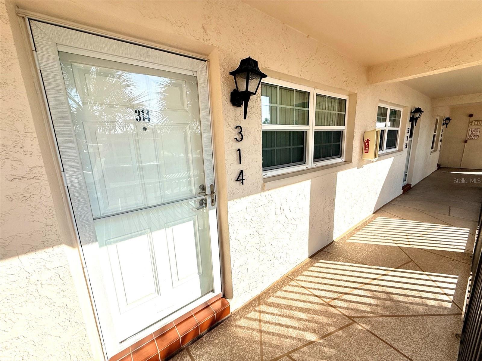 Image 2 of 12 For 870 Virginia Street 314