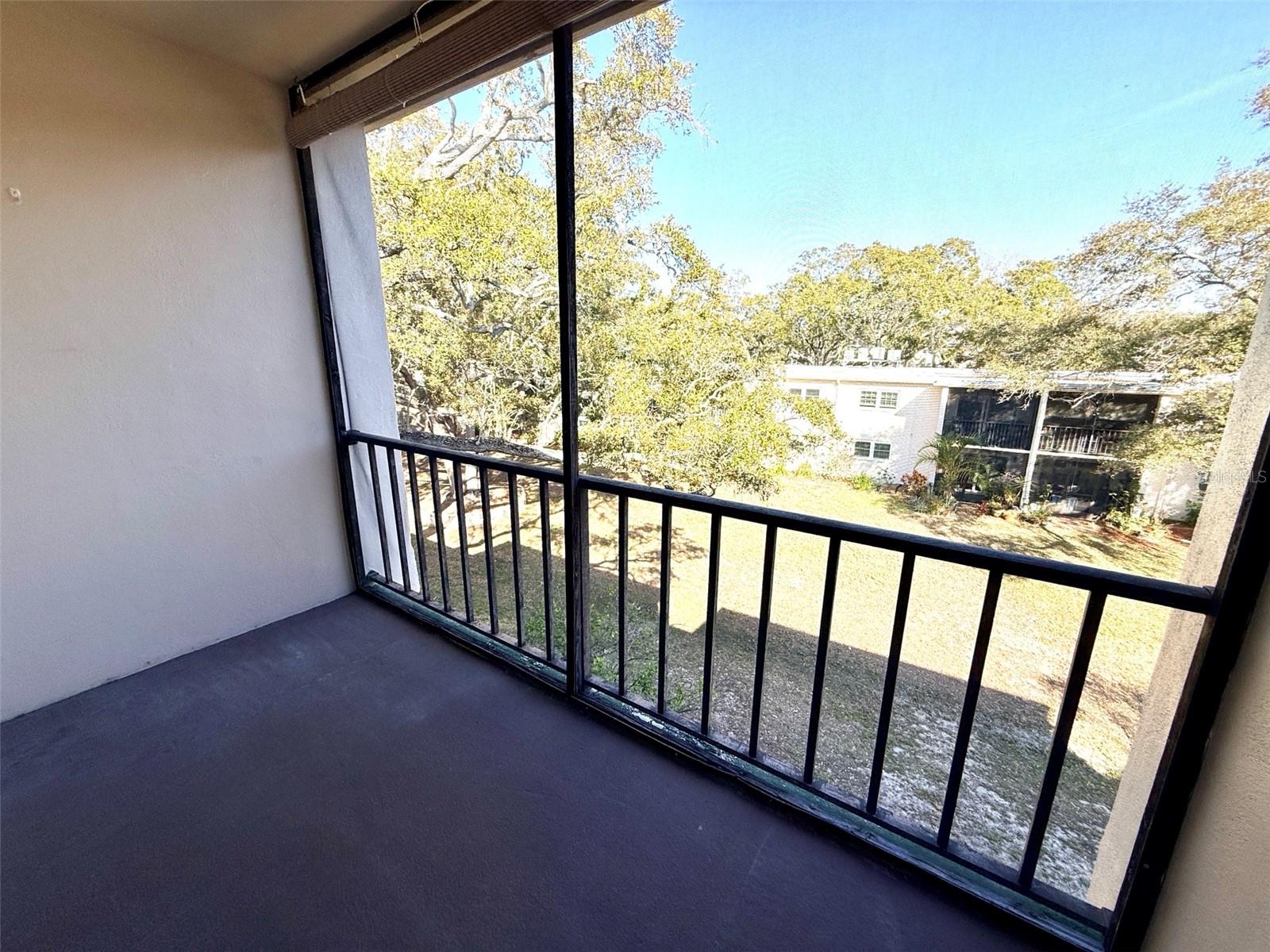 Image 9 of 12 For 870 Virginia Street 314