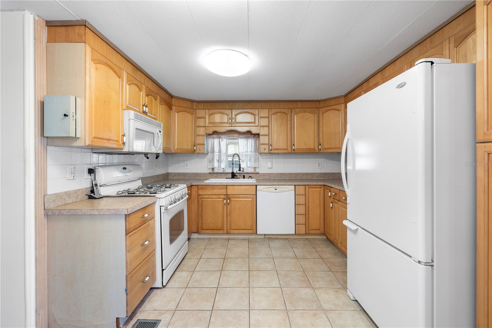 Image 10 of 56 For 204 51st Avenue E