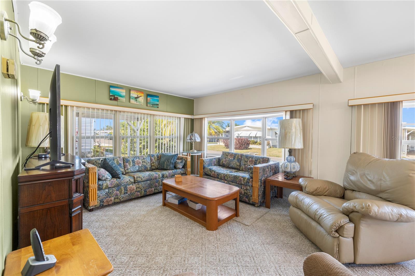 Image 16 of 56 For 204 51st Avenue E