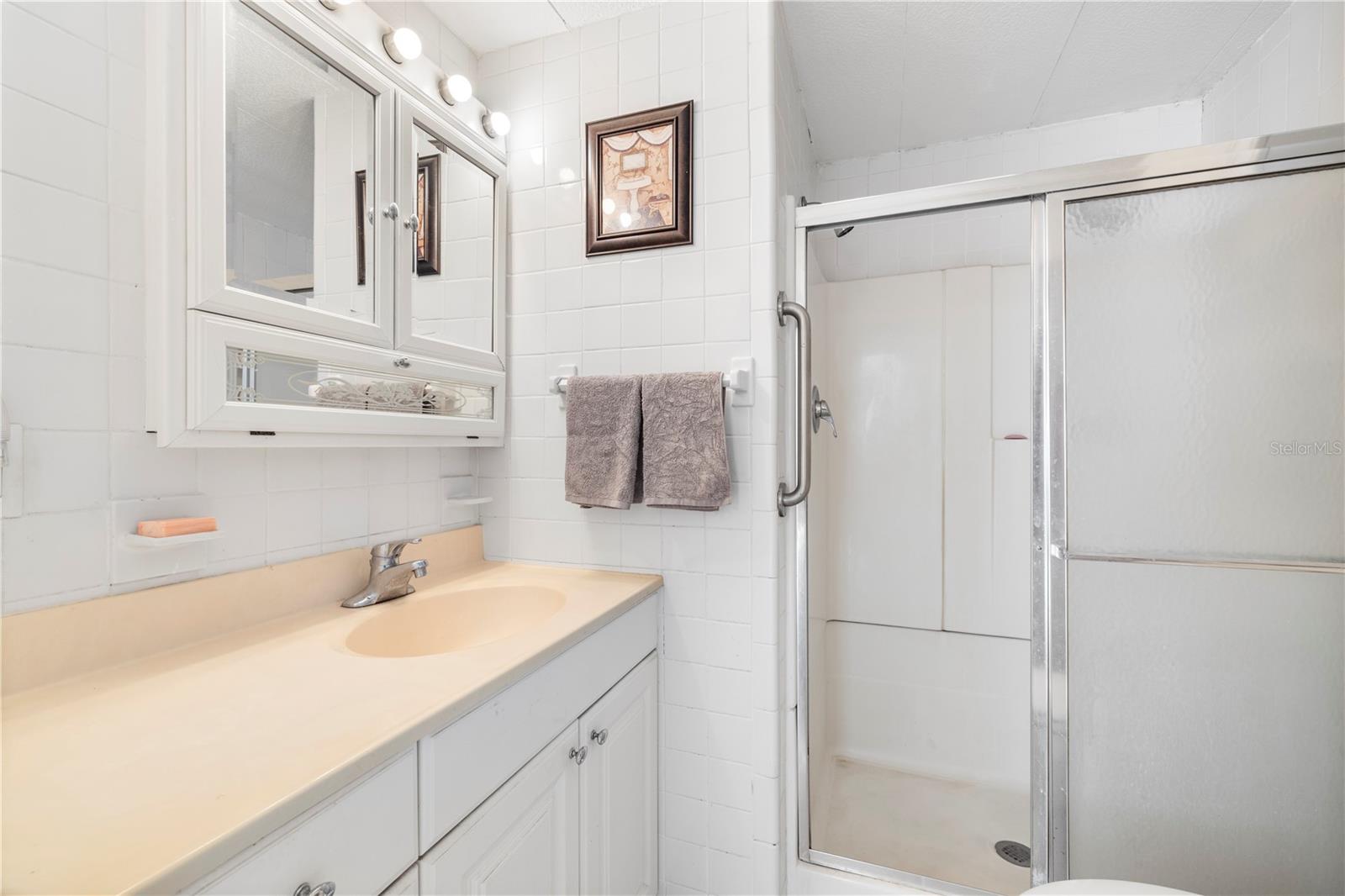 Image 23 of 56 For 204 51st Avenue E