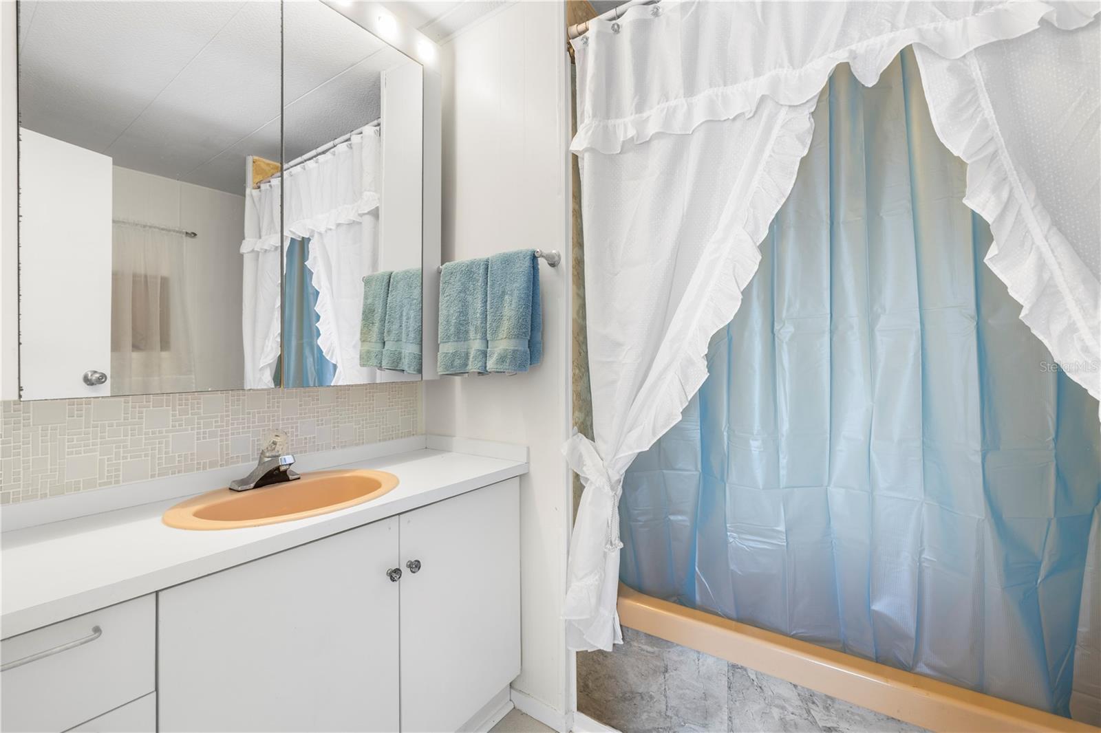 Image 28 of 56 For 204 51st Avenue E