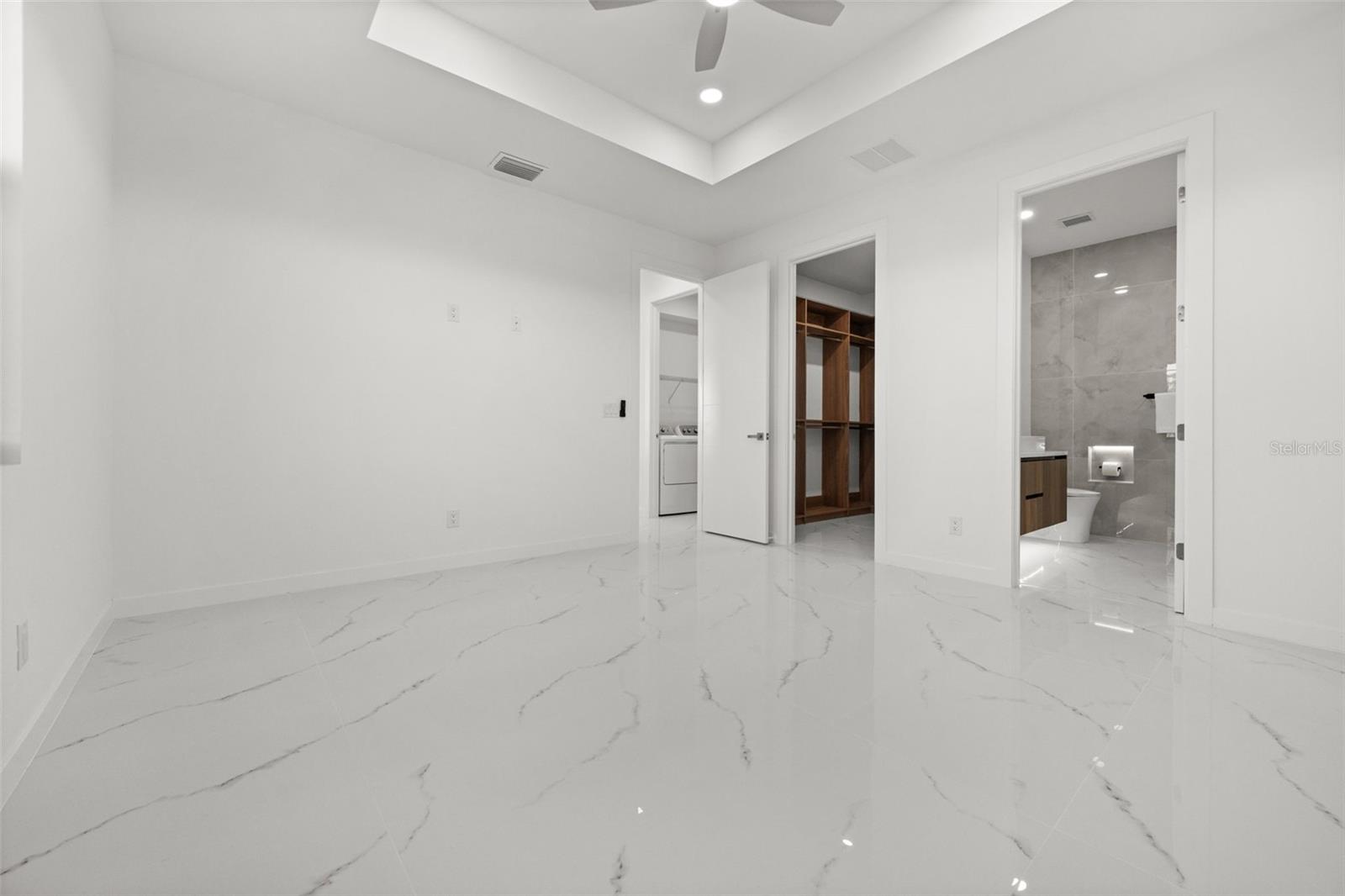 Listing photo id 19 for 2827 13th Street