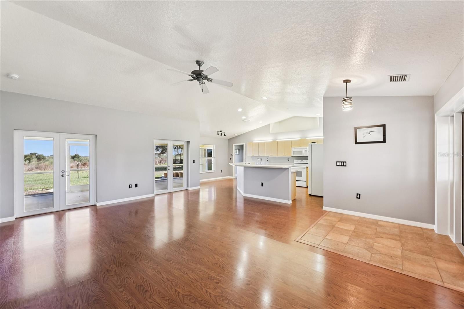 Image 5 of 36 For 13435 Mj Road