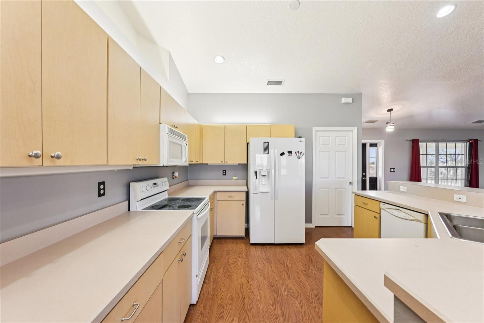 Image 9 of 36 For 13435 Mj Road