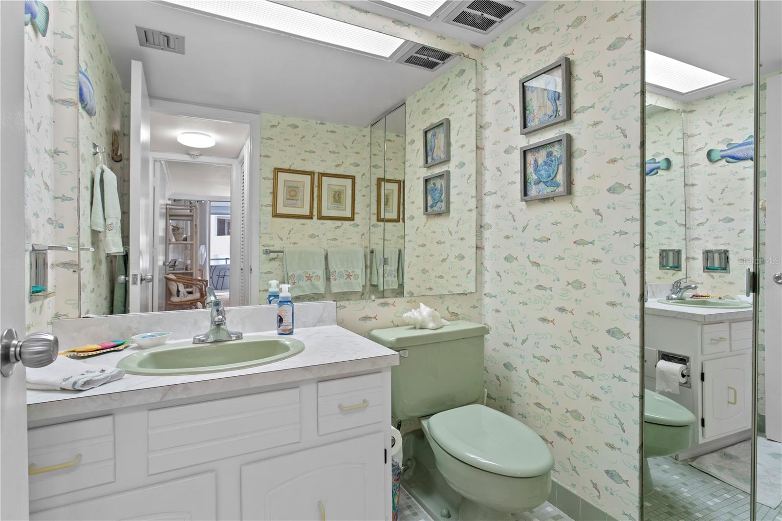 Image 19 of 35 For 17920 Gulf Boulevard 1102