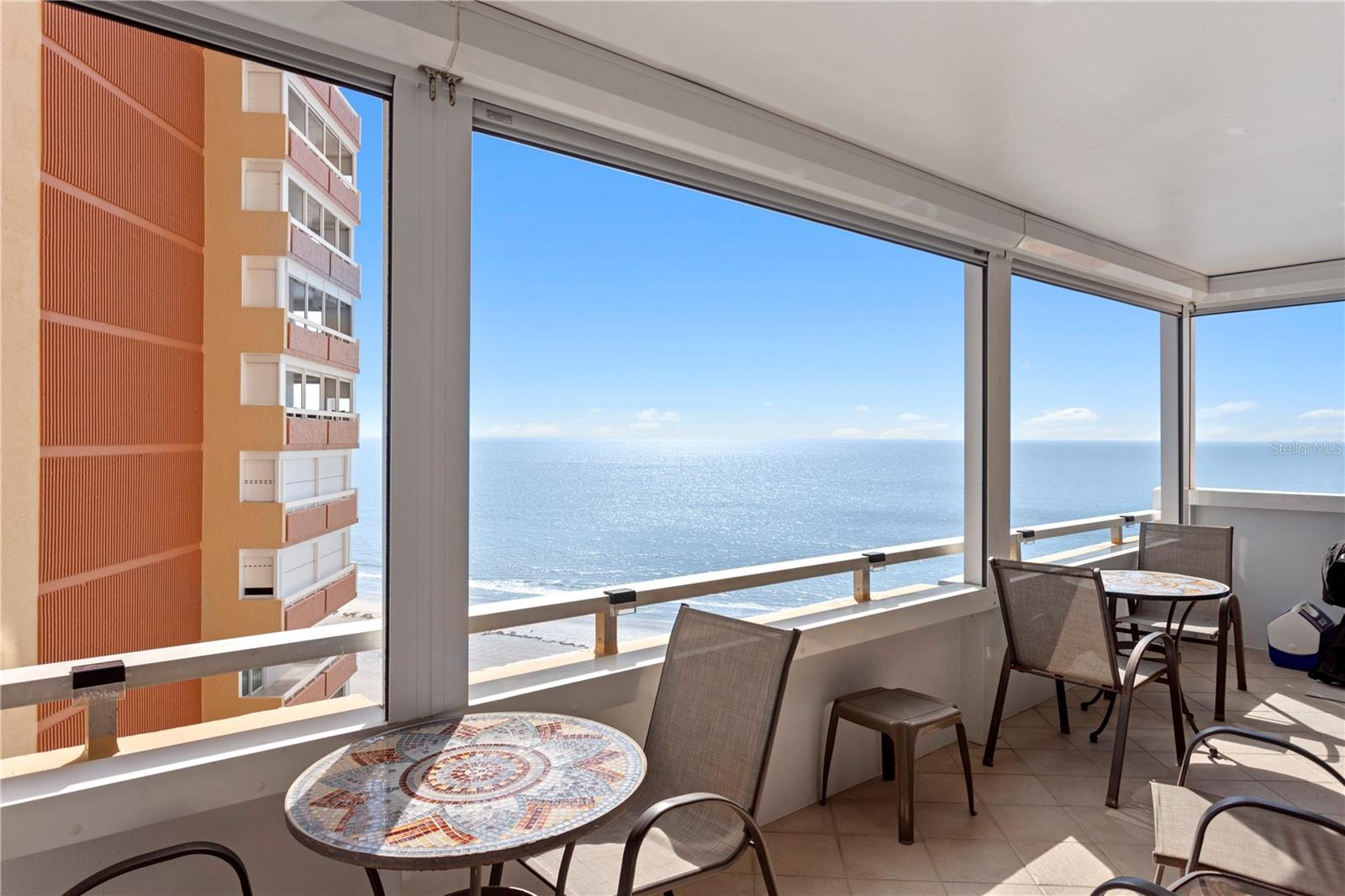 Image 21 of 35 For 17920 Gulf Boulevard 1102